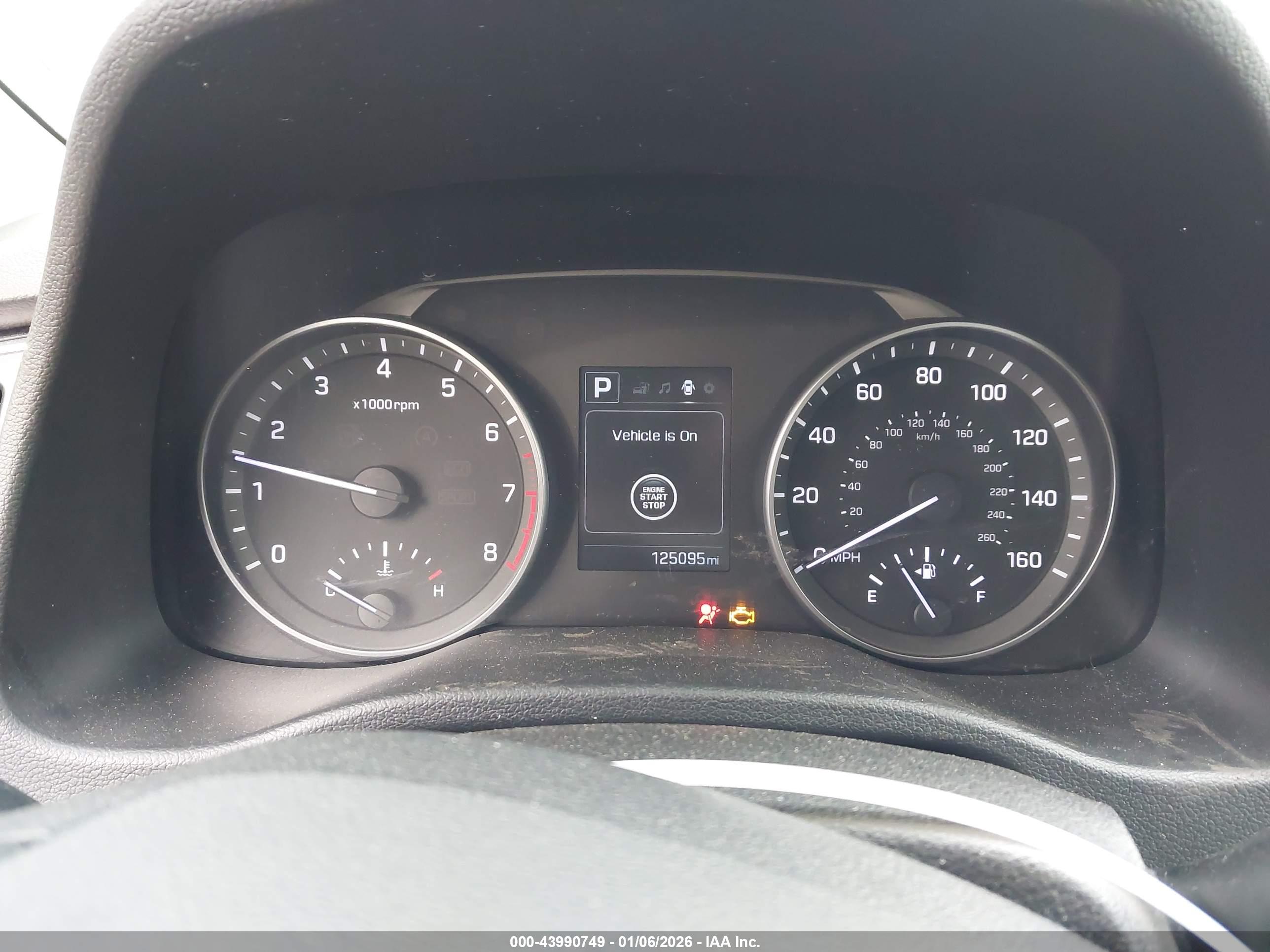 HYUNDAI ELANTRA image 7