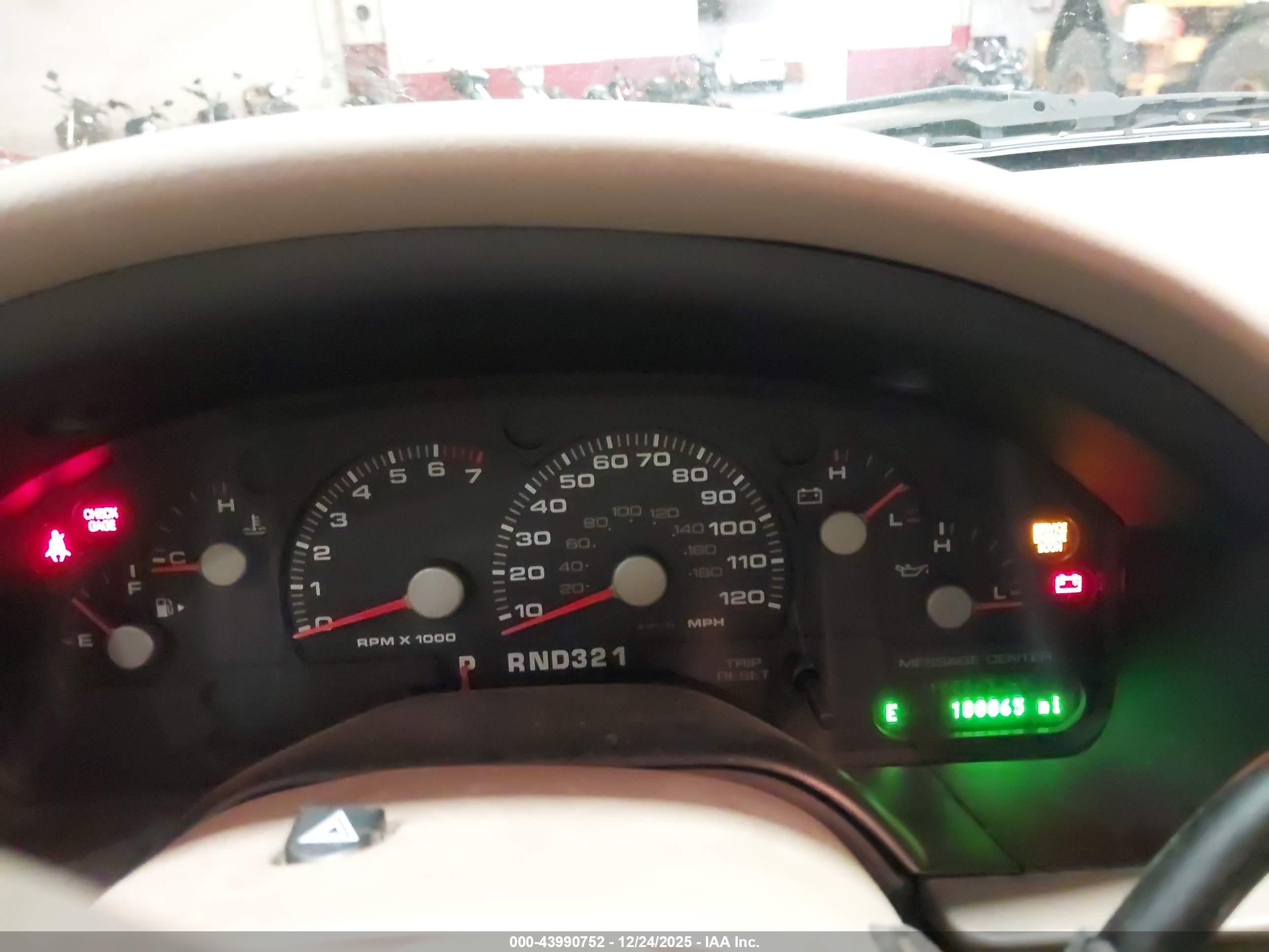 FORD EXPLORER image 7