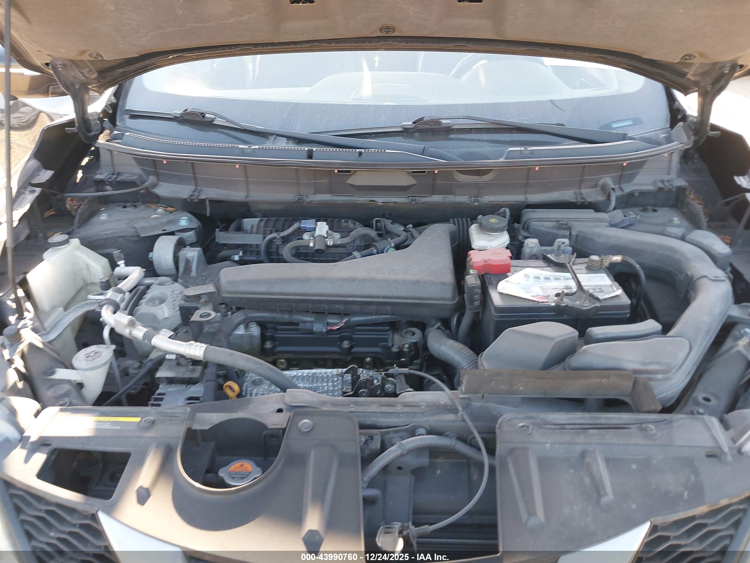 NISSAN ROGUE image 10