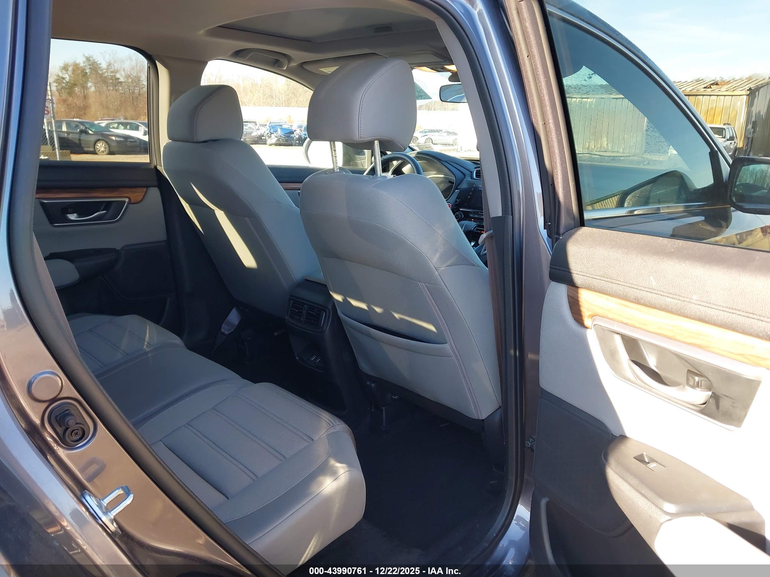 HONDA CR-V image 8