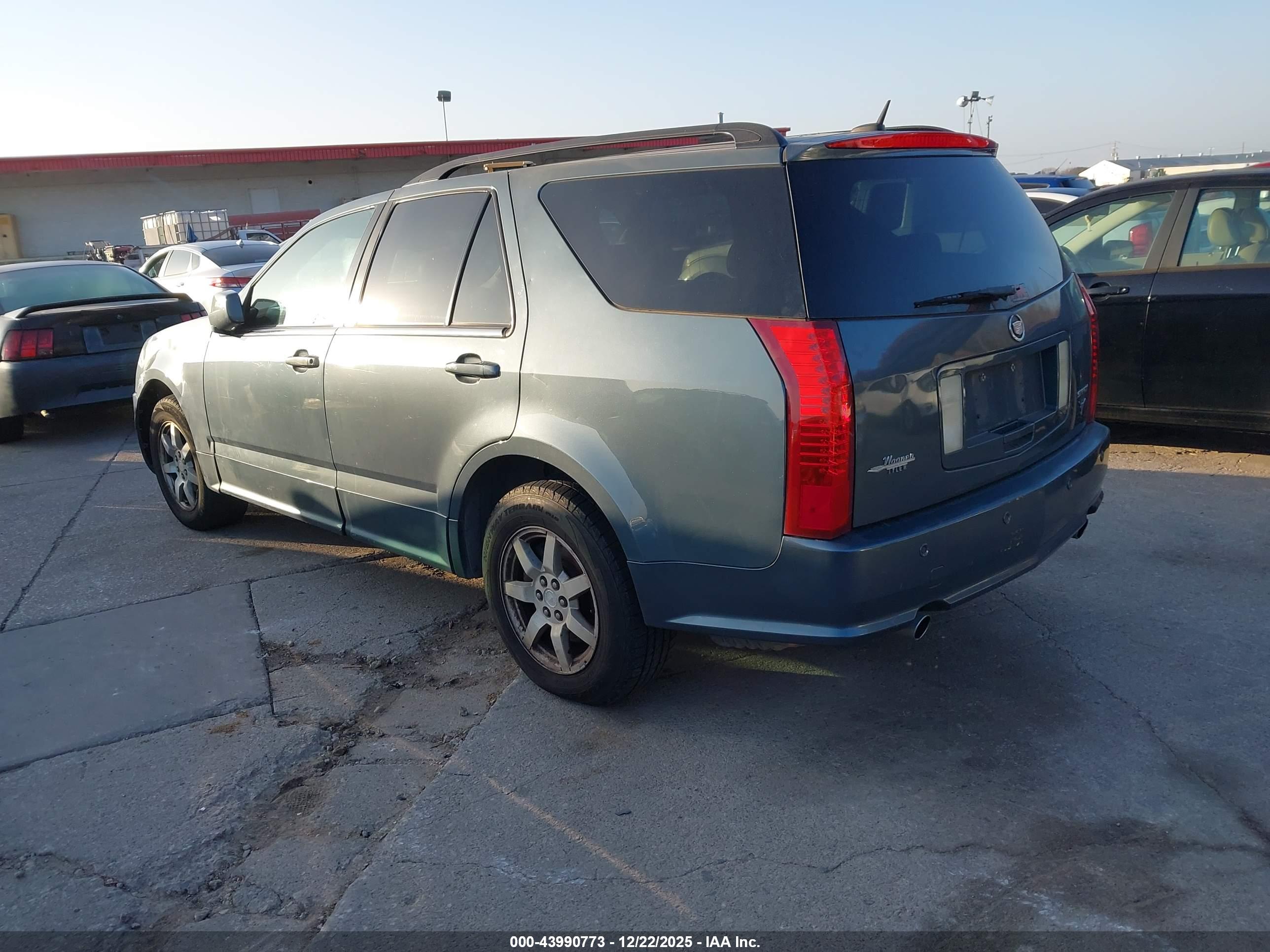 CADILLAC SRX image 3