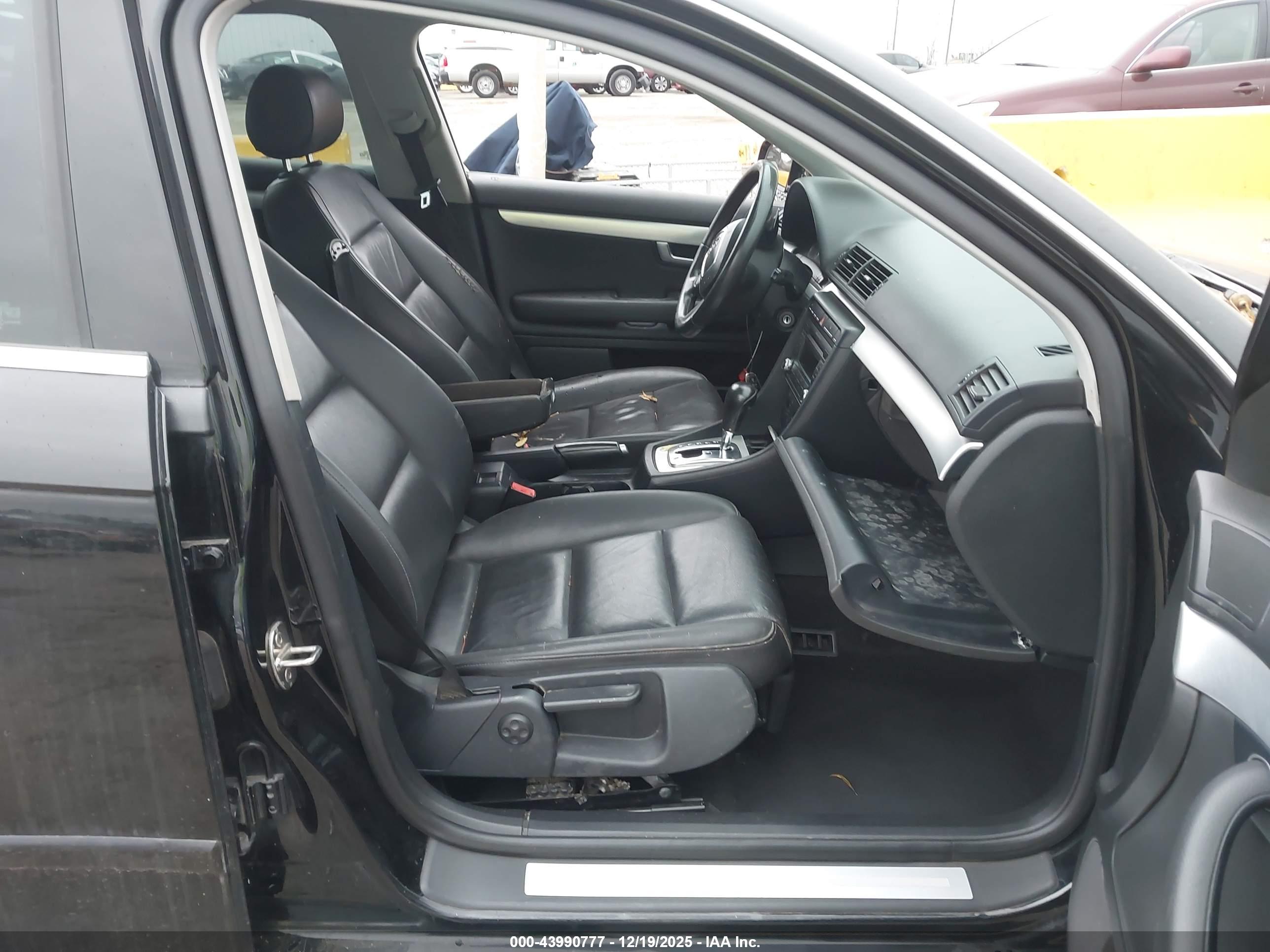 AUDI A4 image 5
