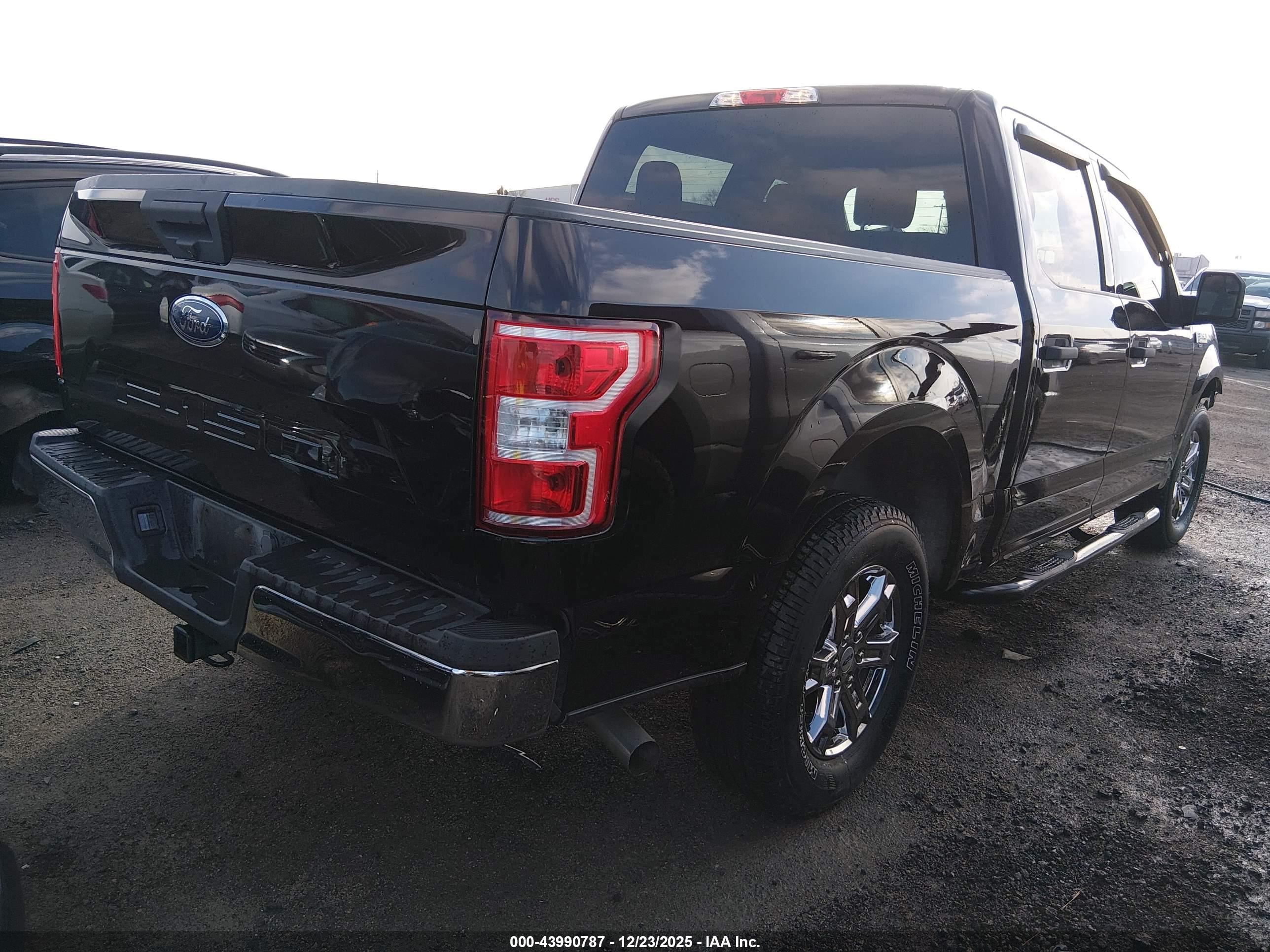 FORD F-150 image 4