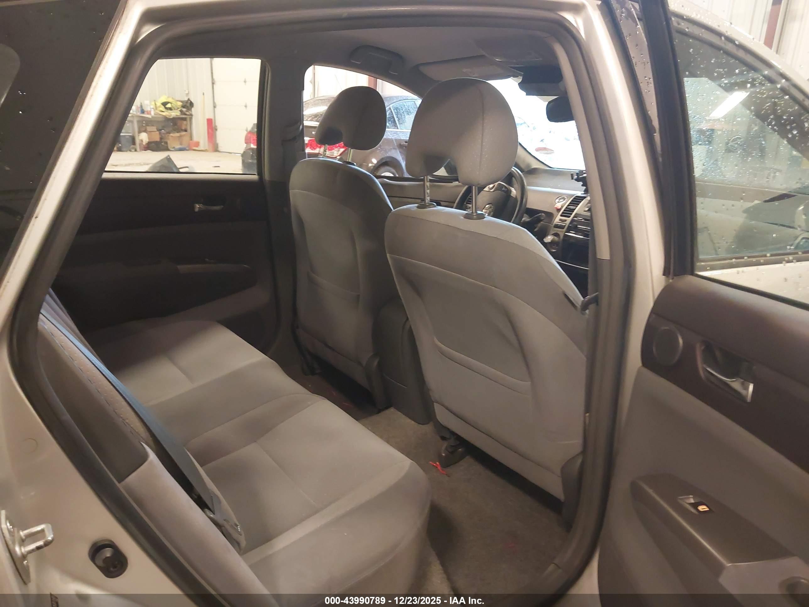 TOYOTA PRIUS image 8