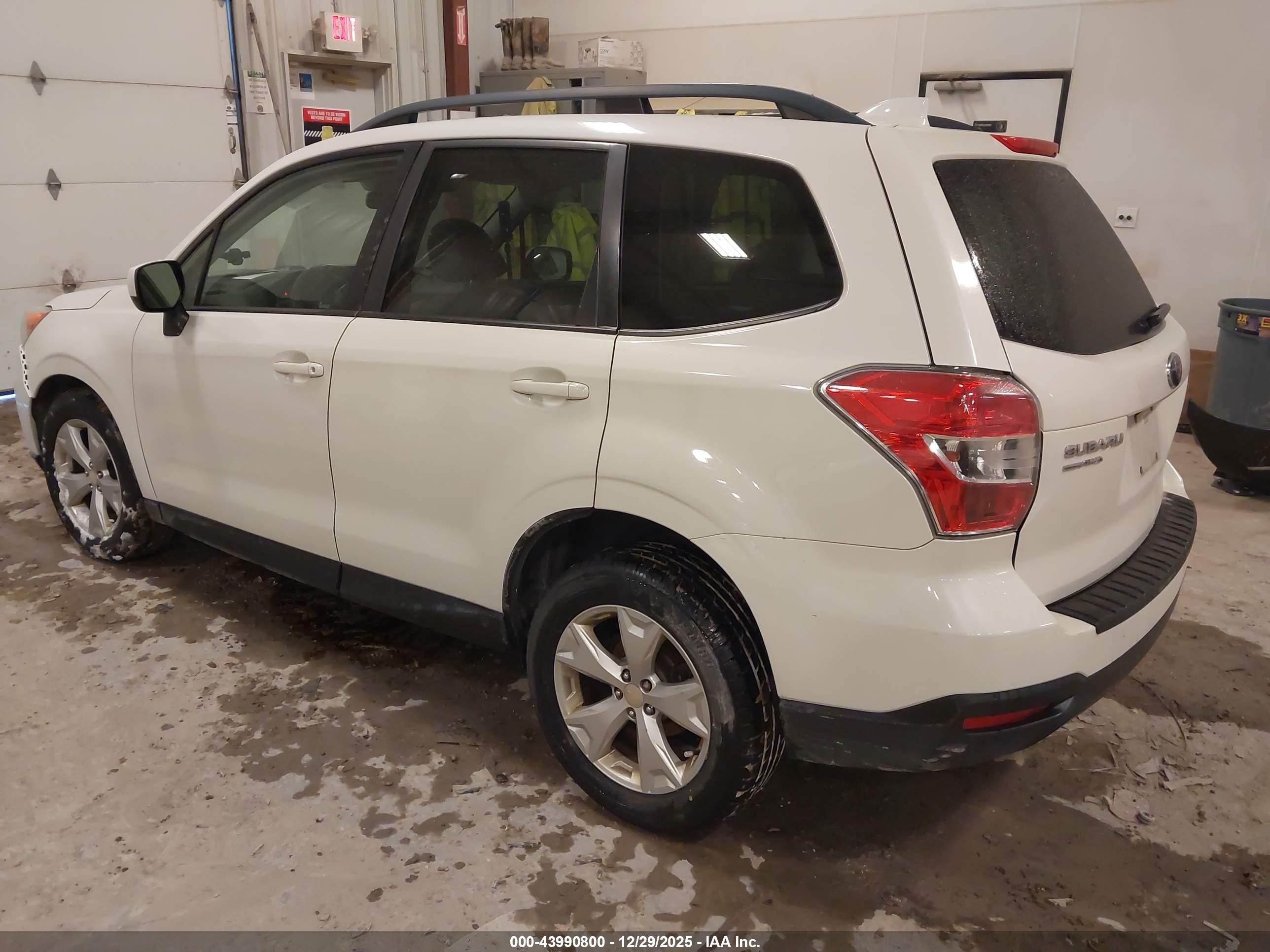 SUBARU FORESTER image 3