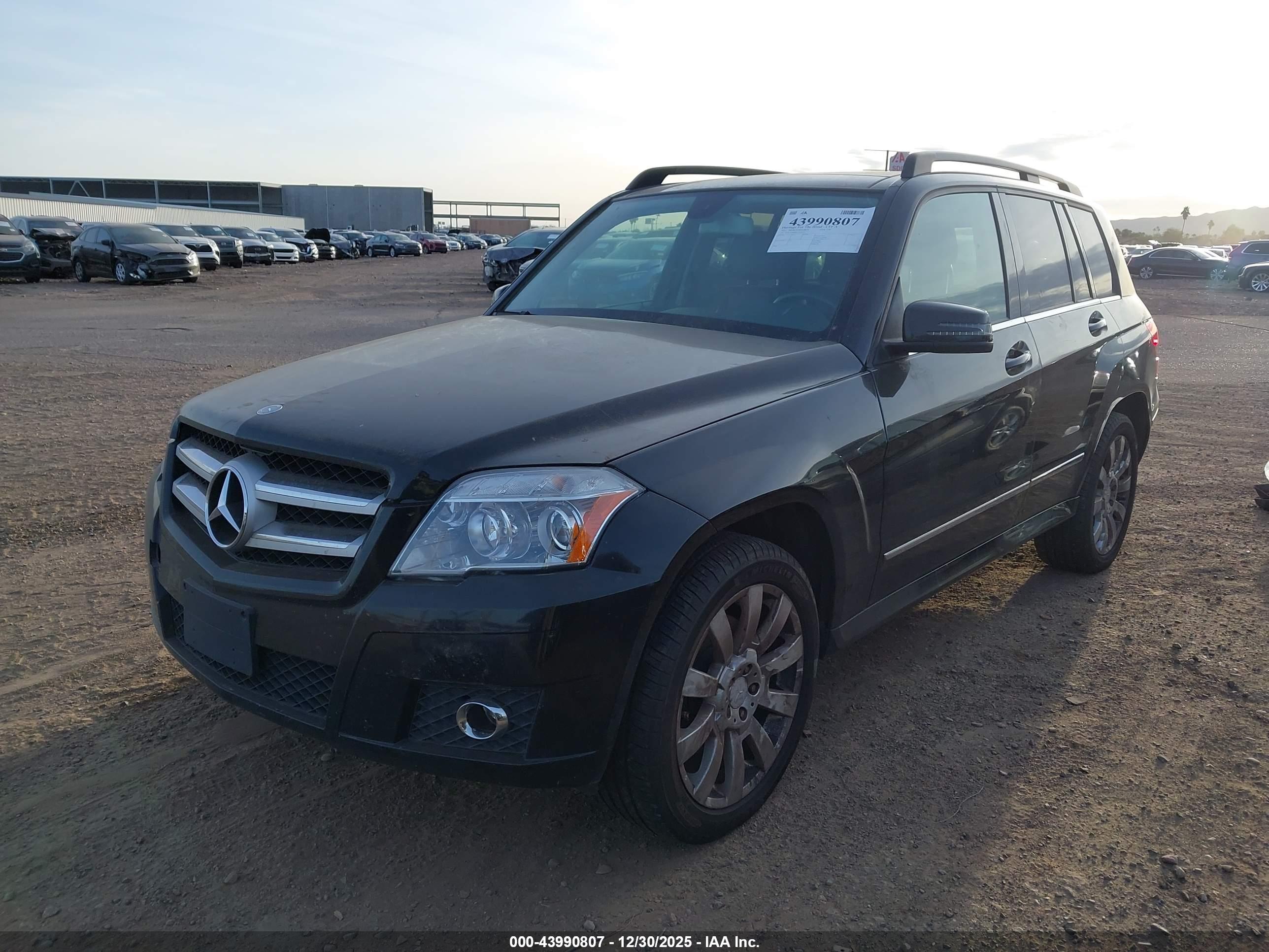 MERCEDES-BENZ GLK image 2
