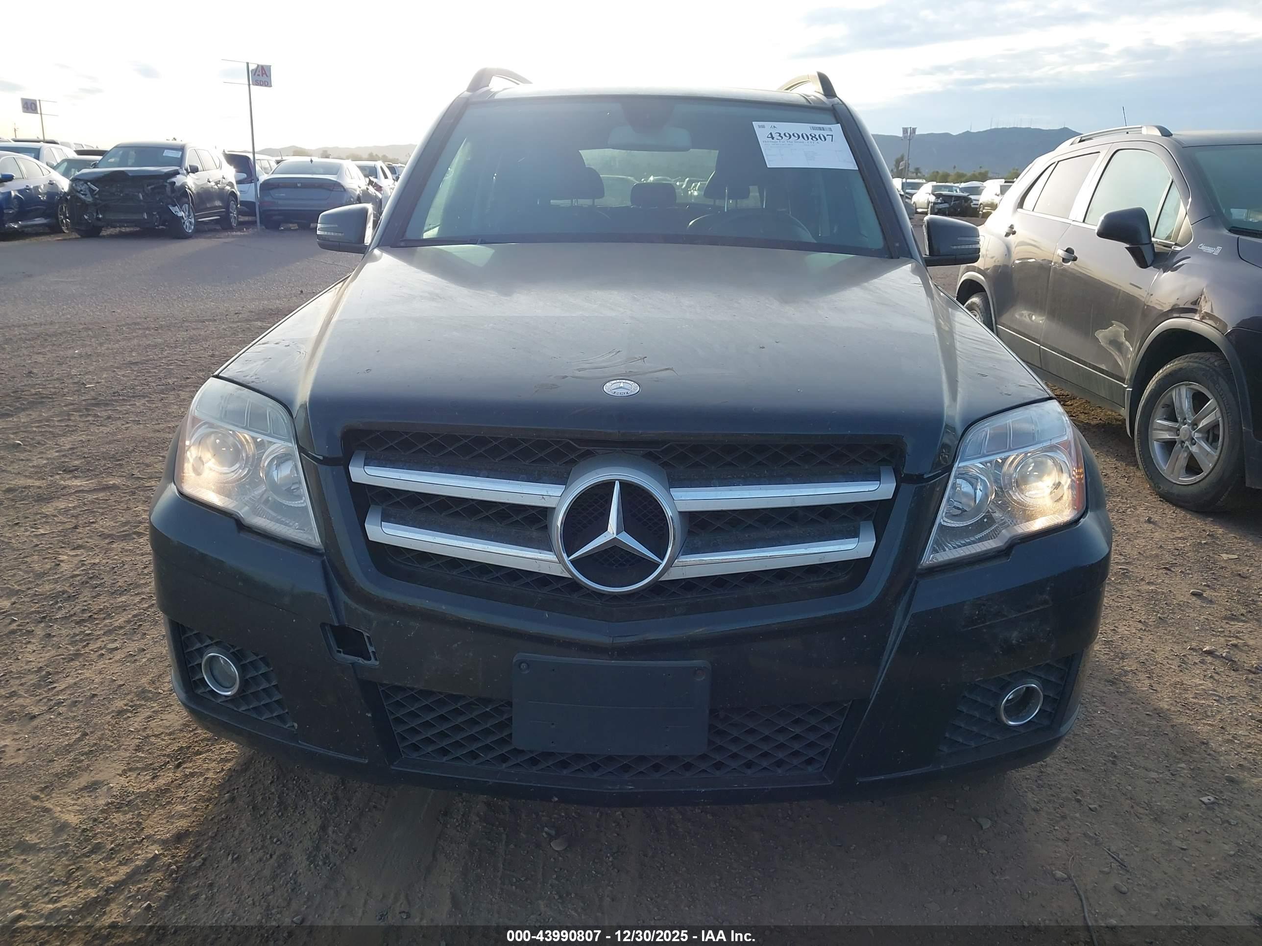 MERCEDES-BENZ GLK image 6