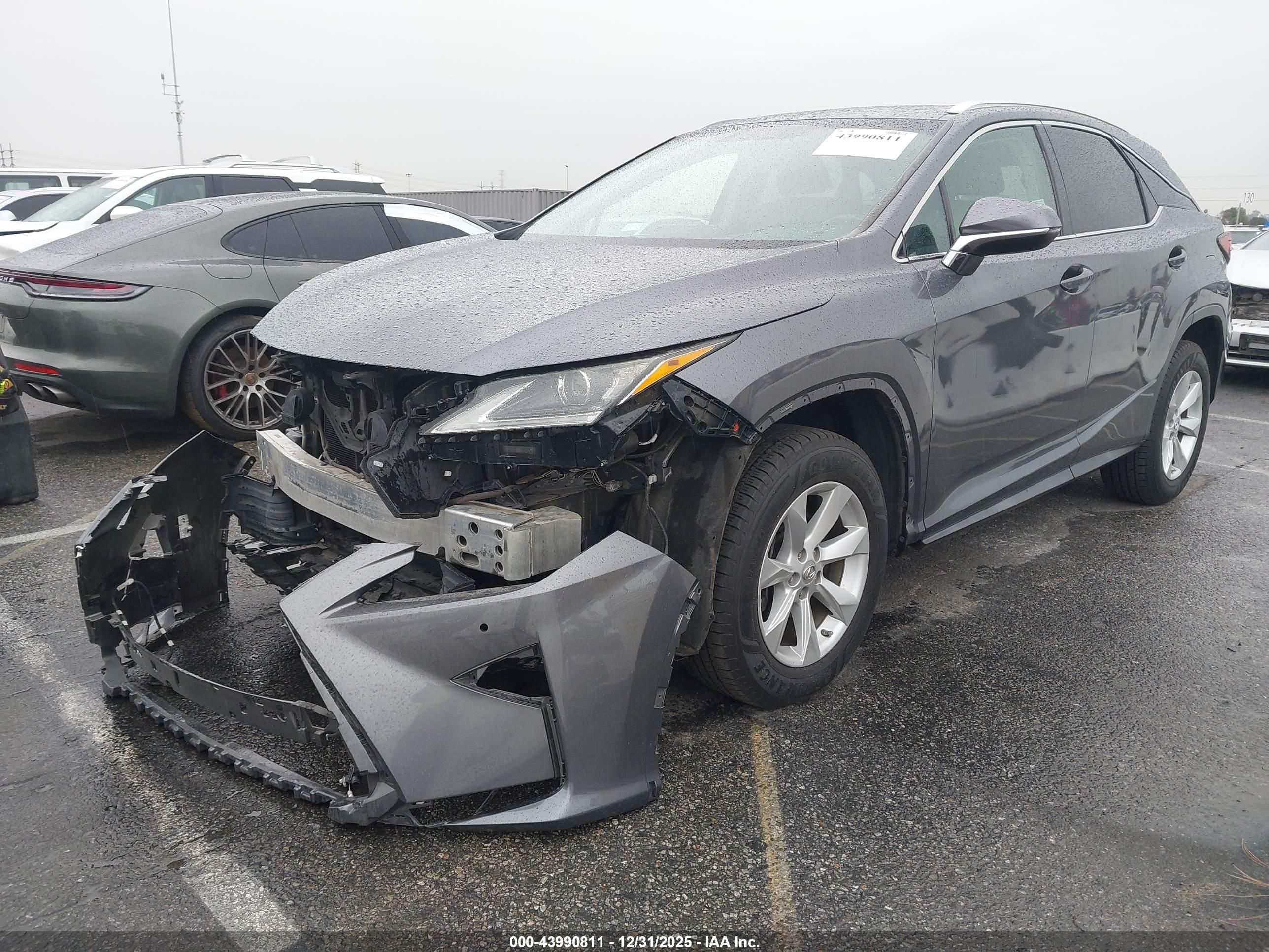 LEXUS RX image 2