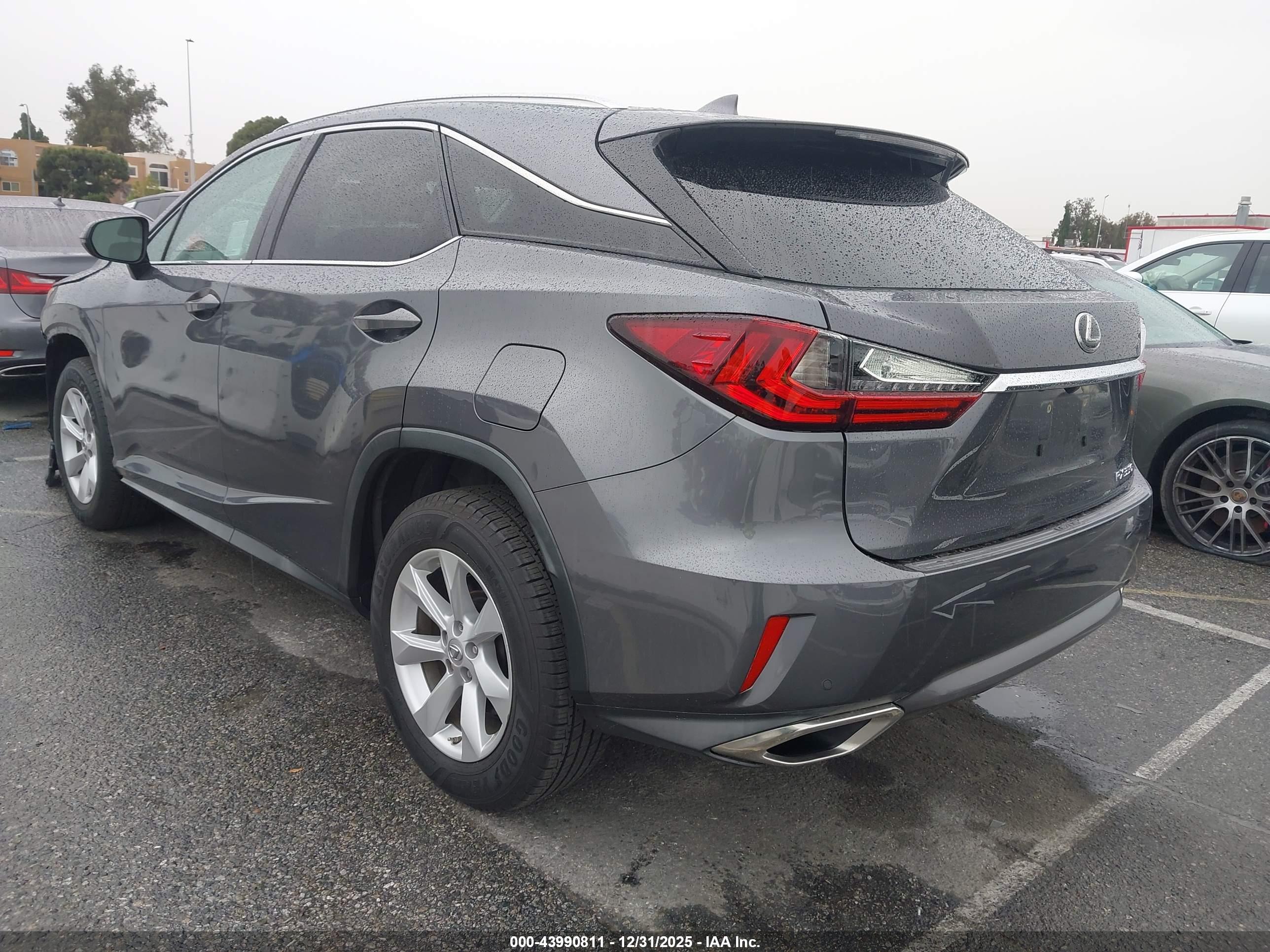 LEXUS RX image 3