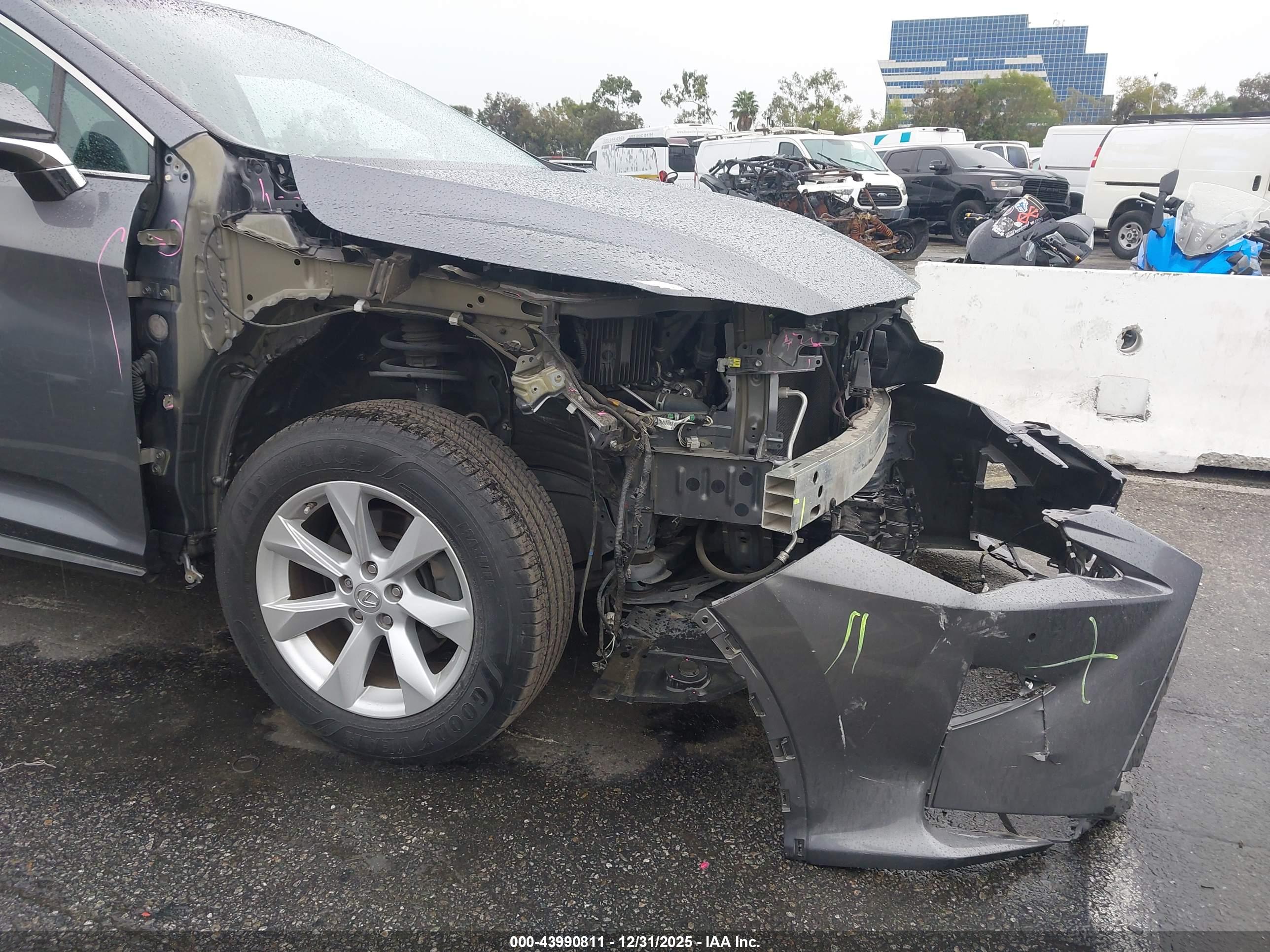 LEXUS RX image 6