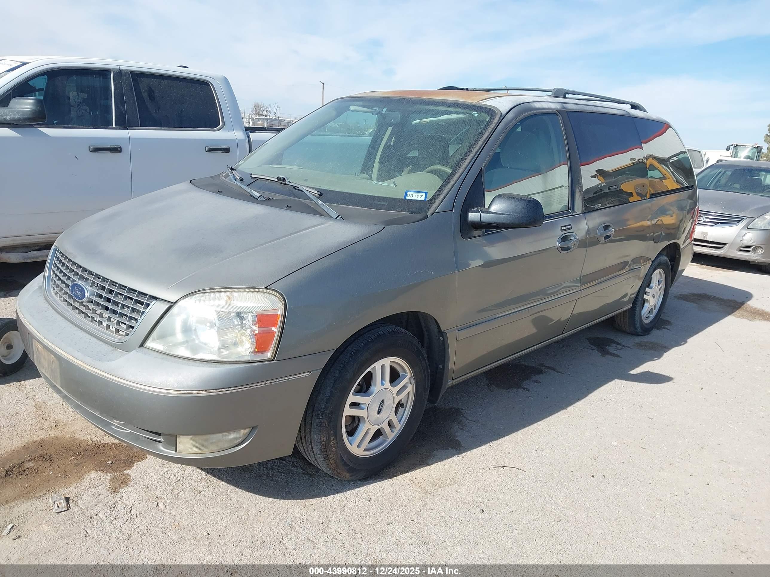 FORD FREESTAR image 6
