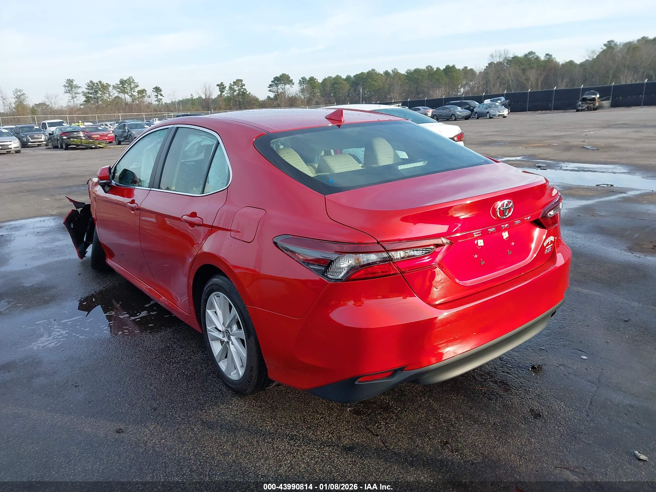 TOYOTA CAMRY image 3