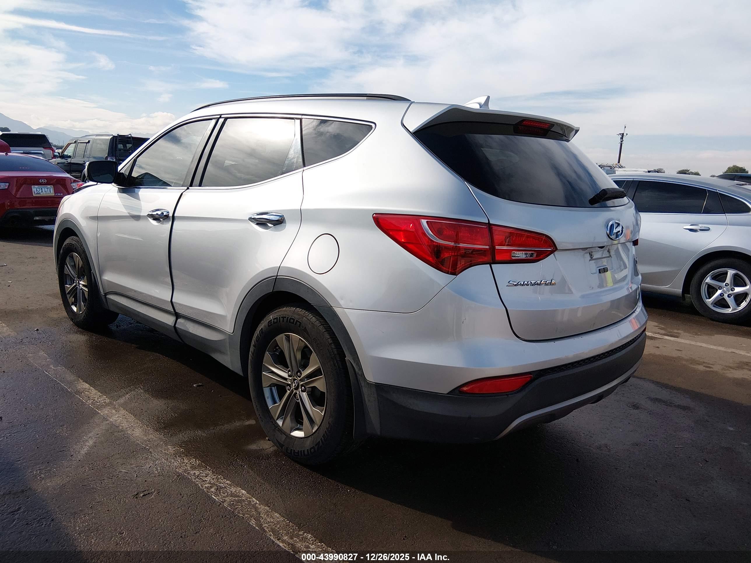 HYUNDAI SANTA image 3