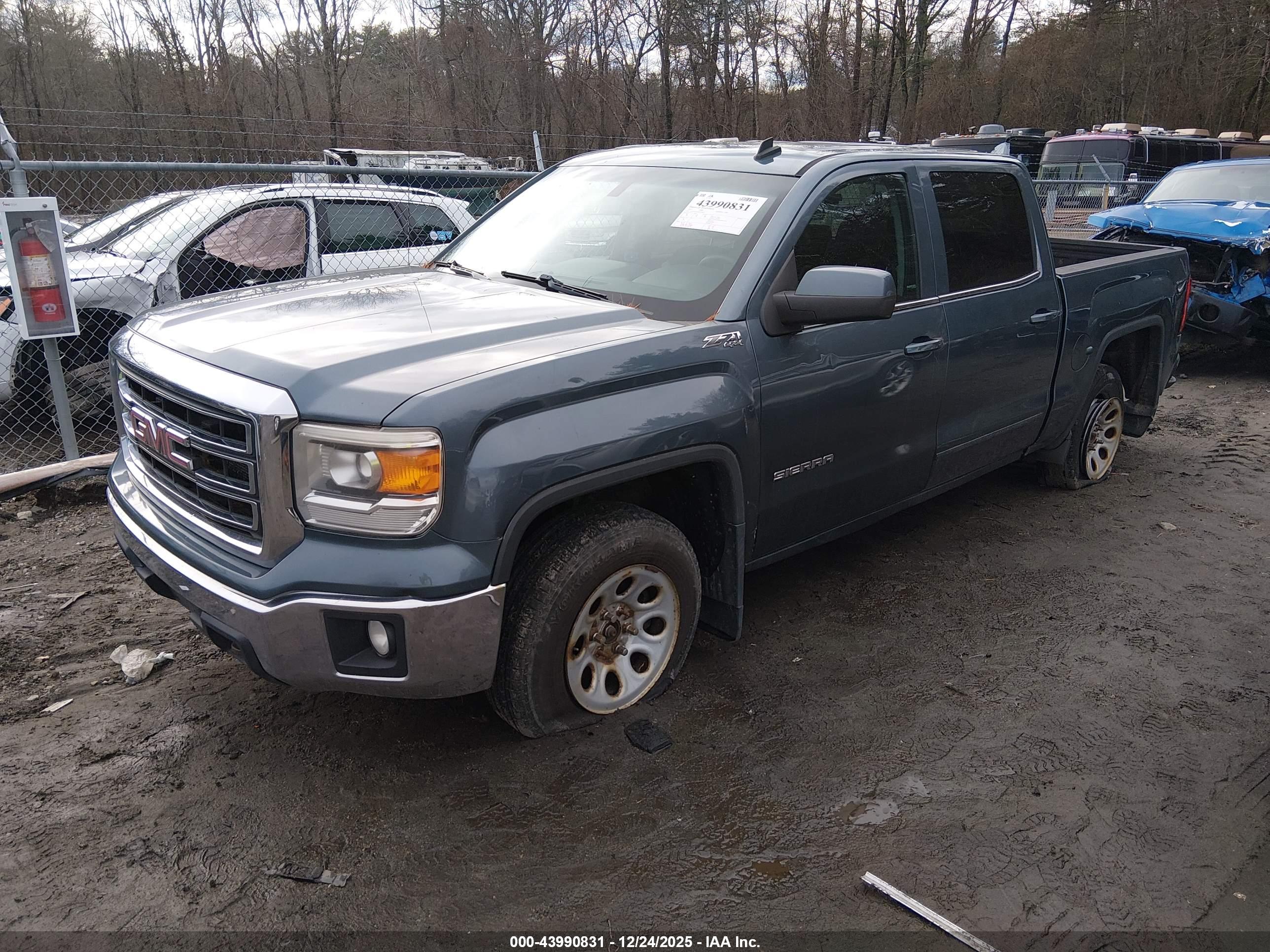 GMC SIERRA image 2