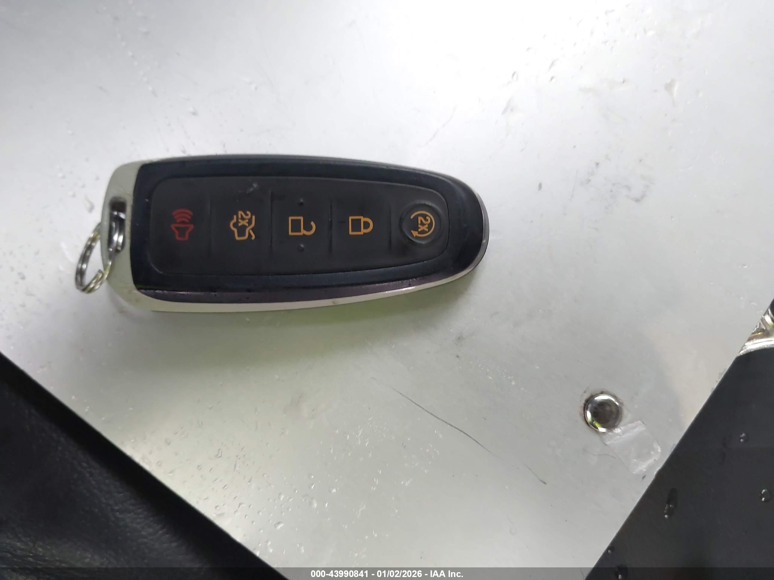 FORD ESCAPE image 11