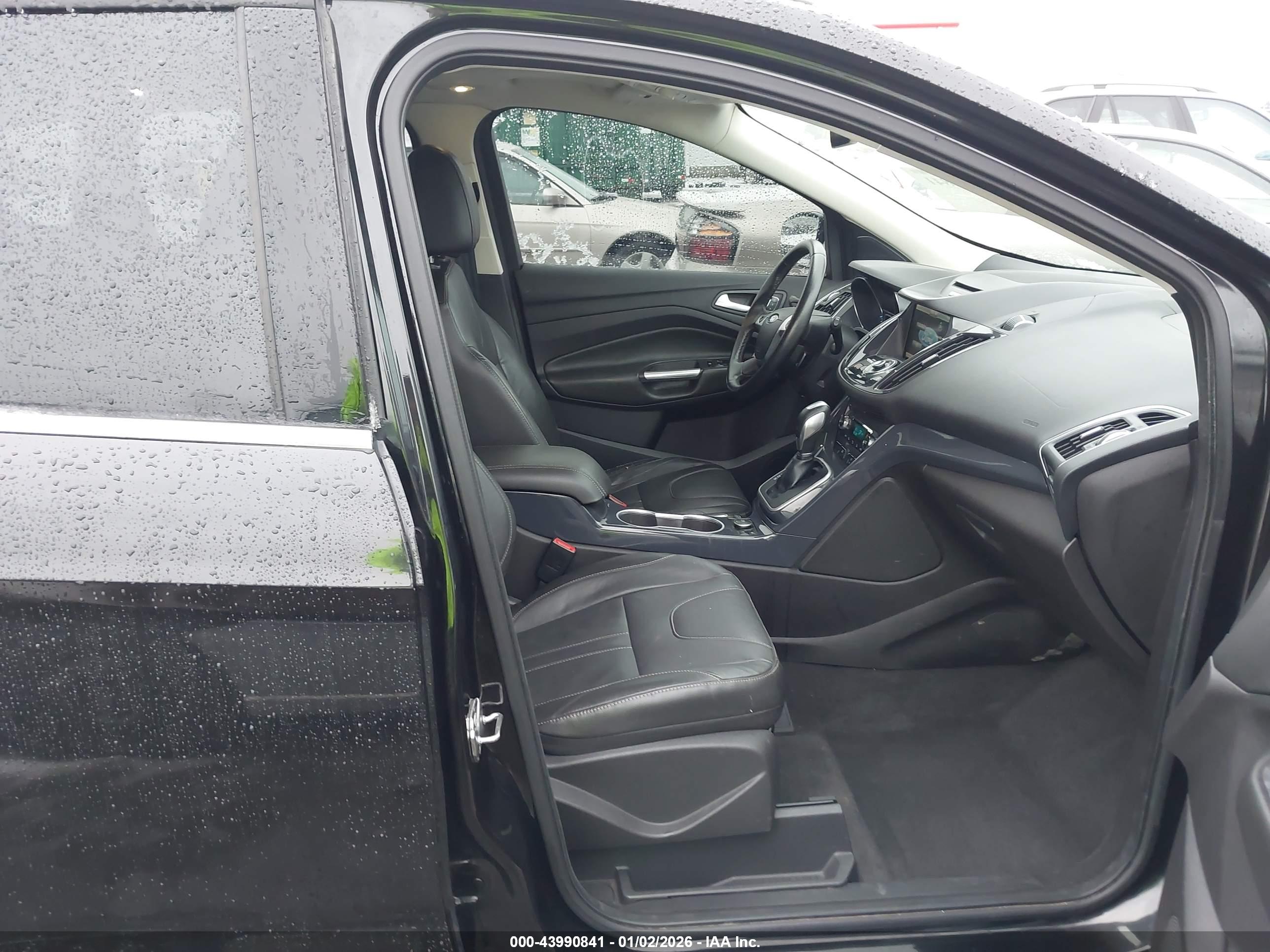 FORD ESCAPE image 5