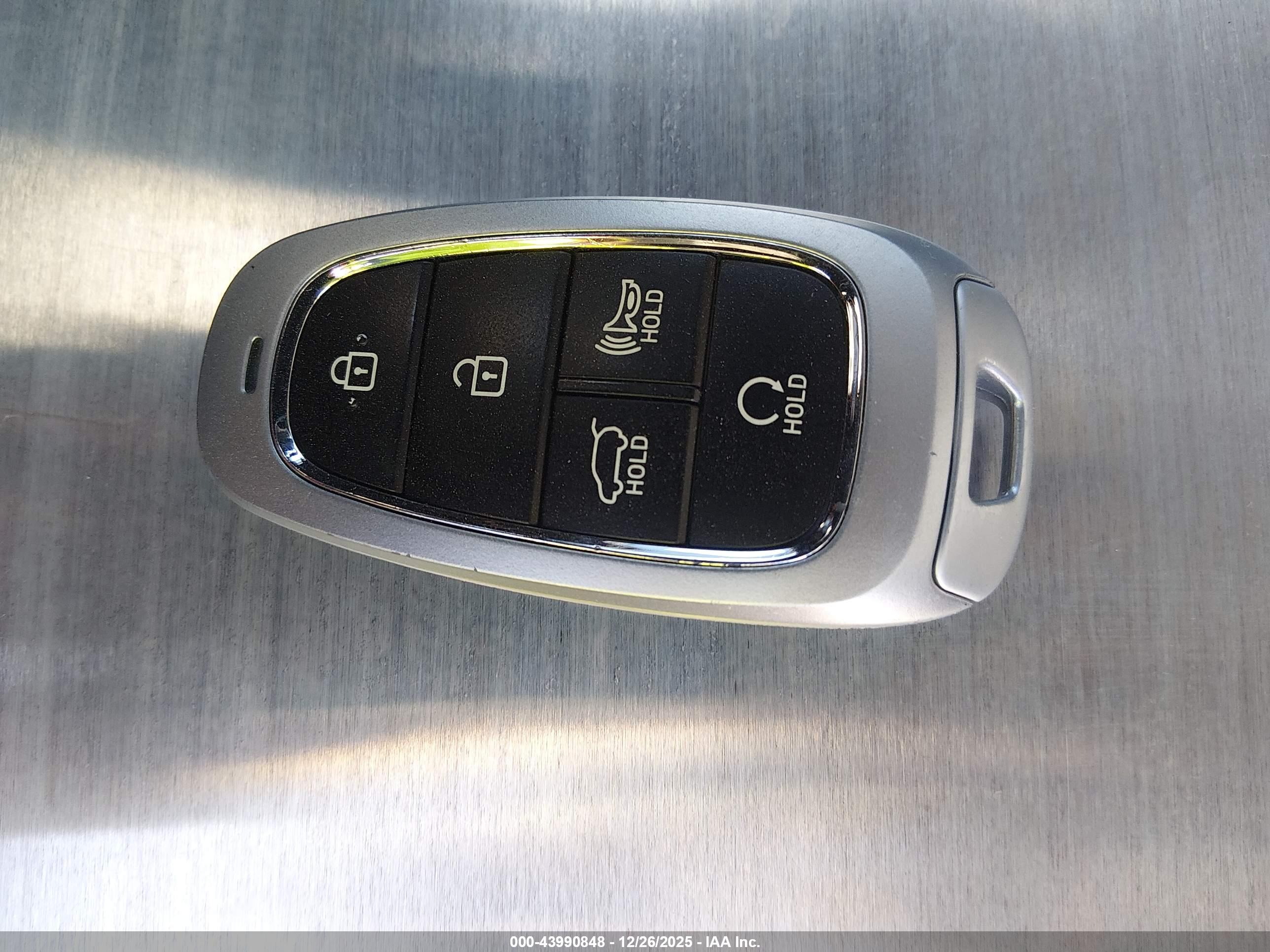 HYUNDAI TUCSON image 11