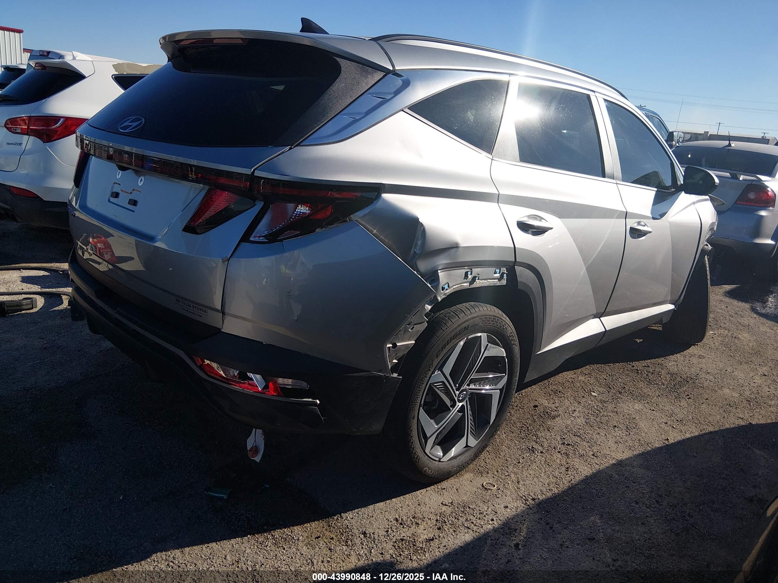 HYUNDAI TUCSON image 4