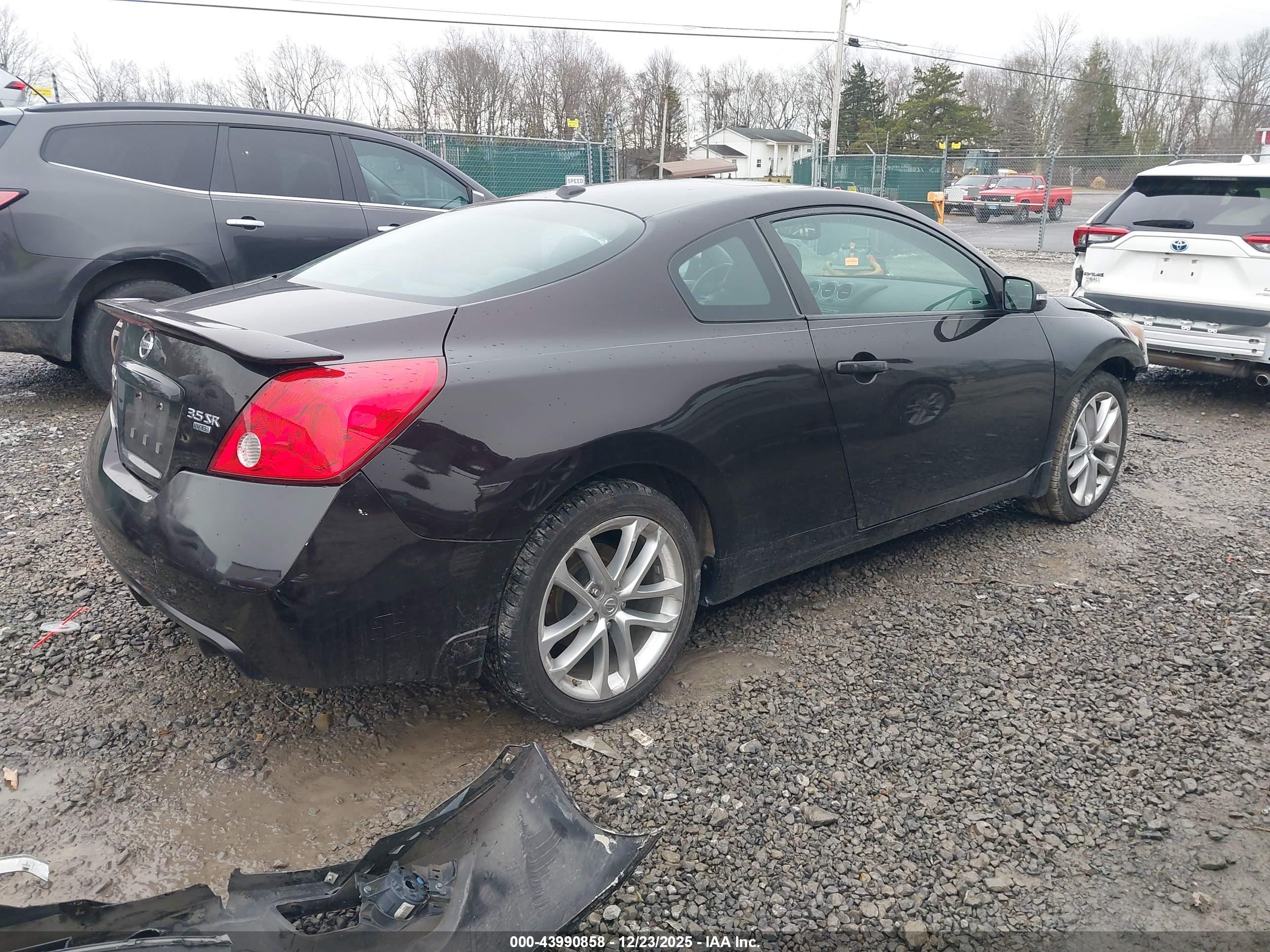 NISSAN ALTIMA image 4