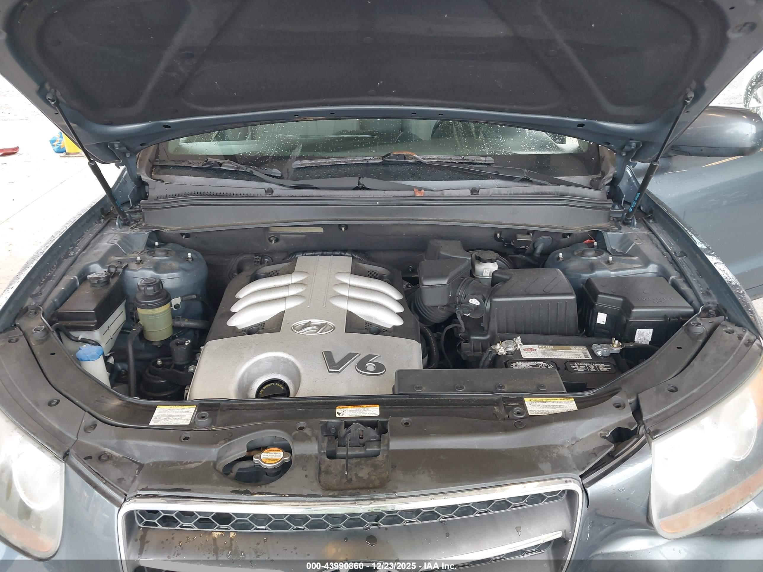 HYUNDAI SANTA image 10
