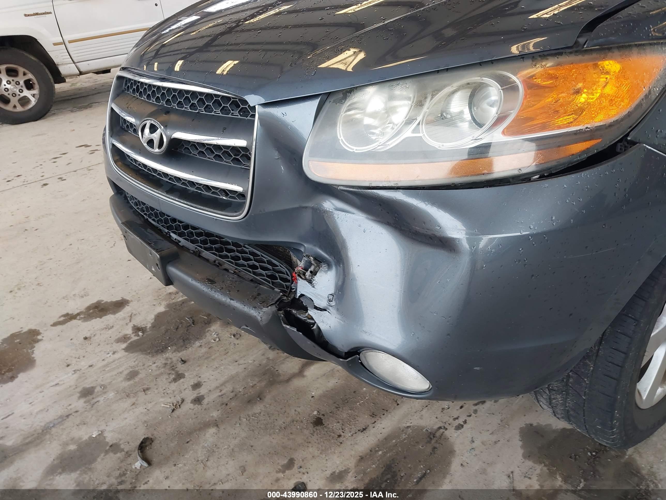 HYUNDAI SANTA image 6