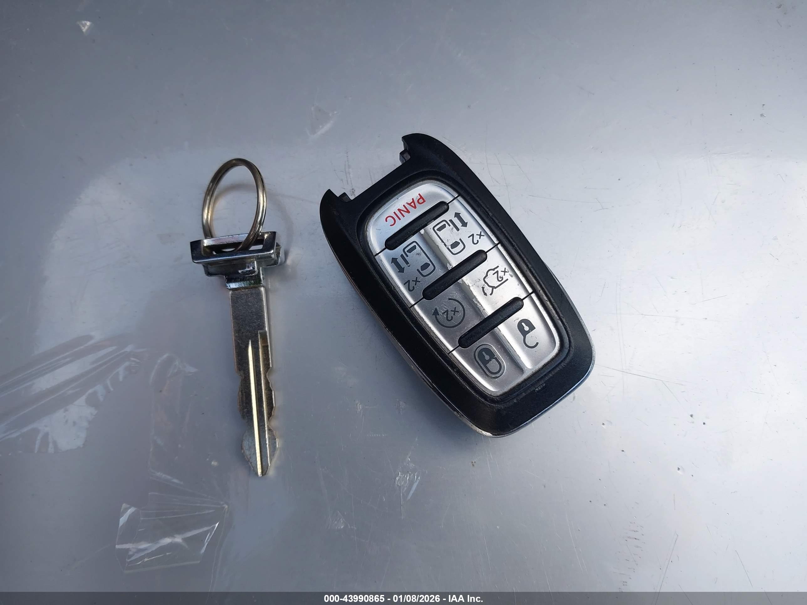 CHRYSLER PACIFICA image 11
