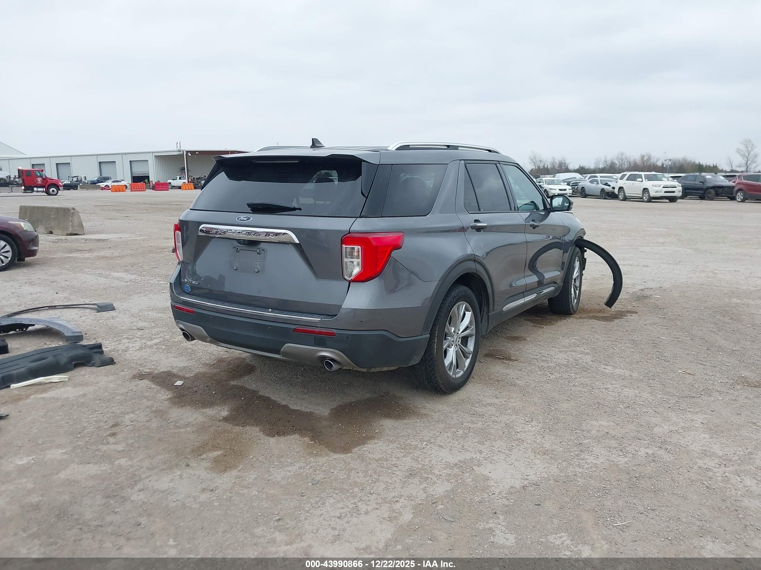 FORD EXPLORER image 4