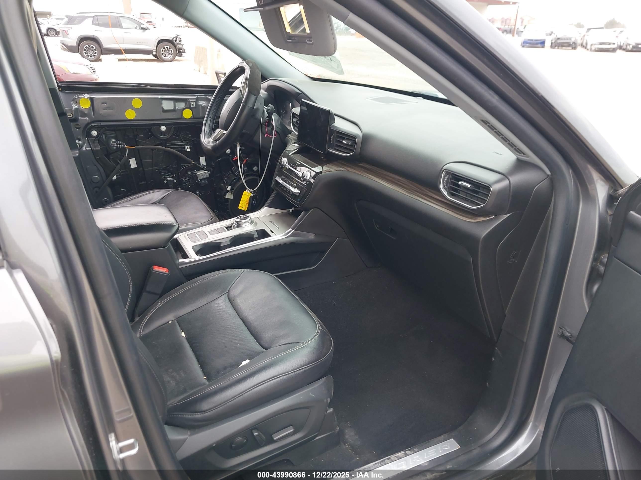 FORD EXPLORER image 5