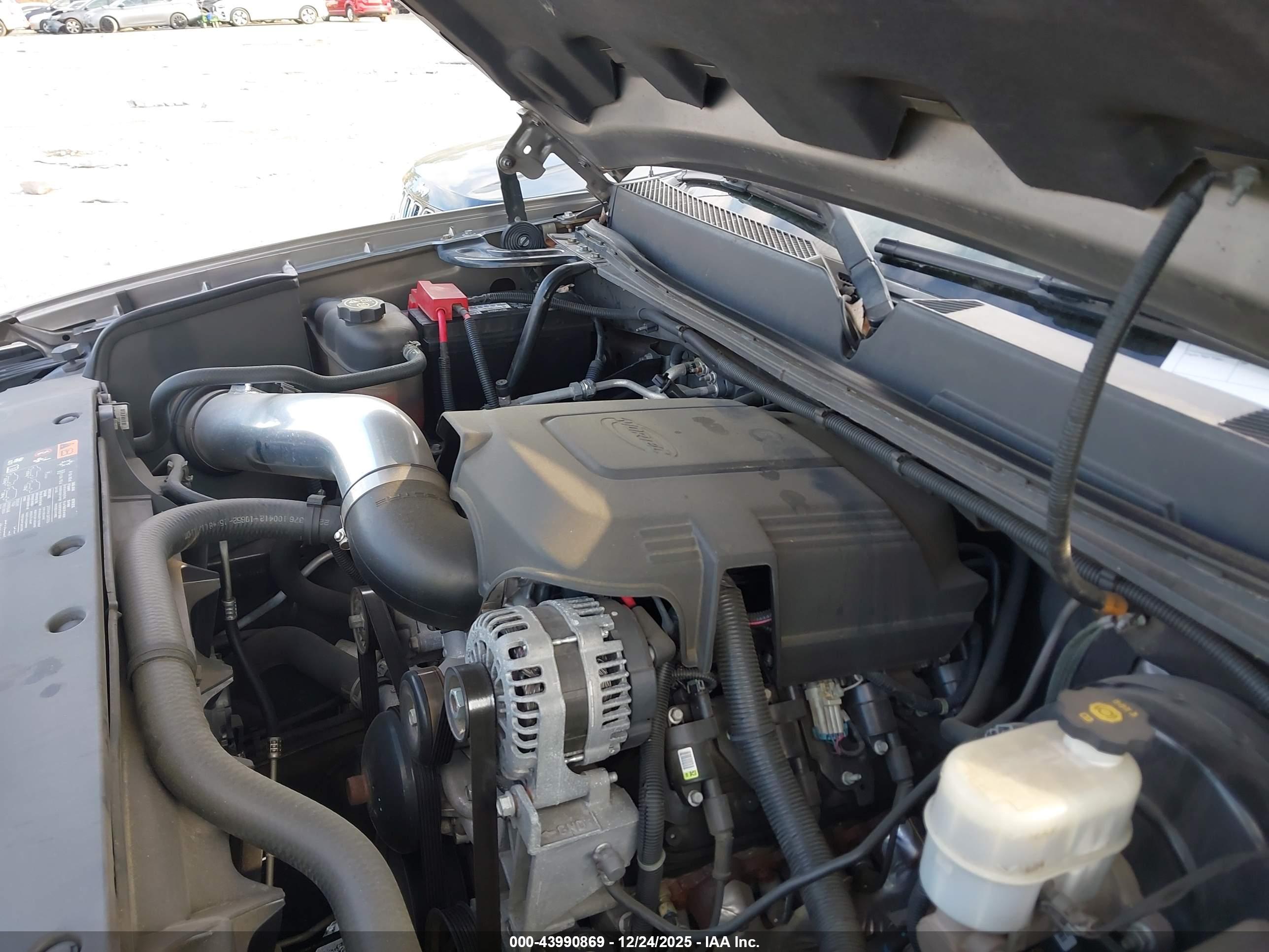 GMC SIERRA image 10