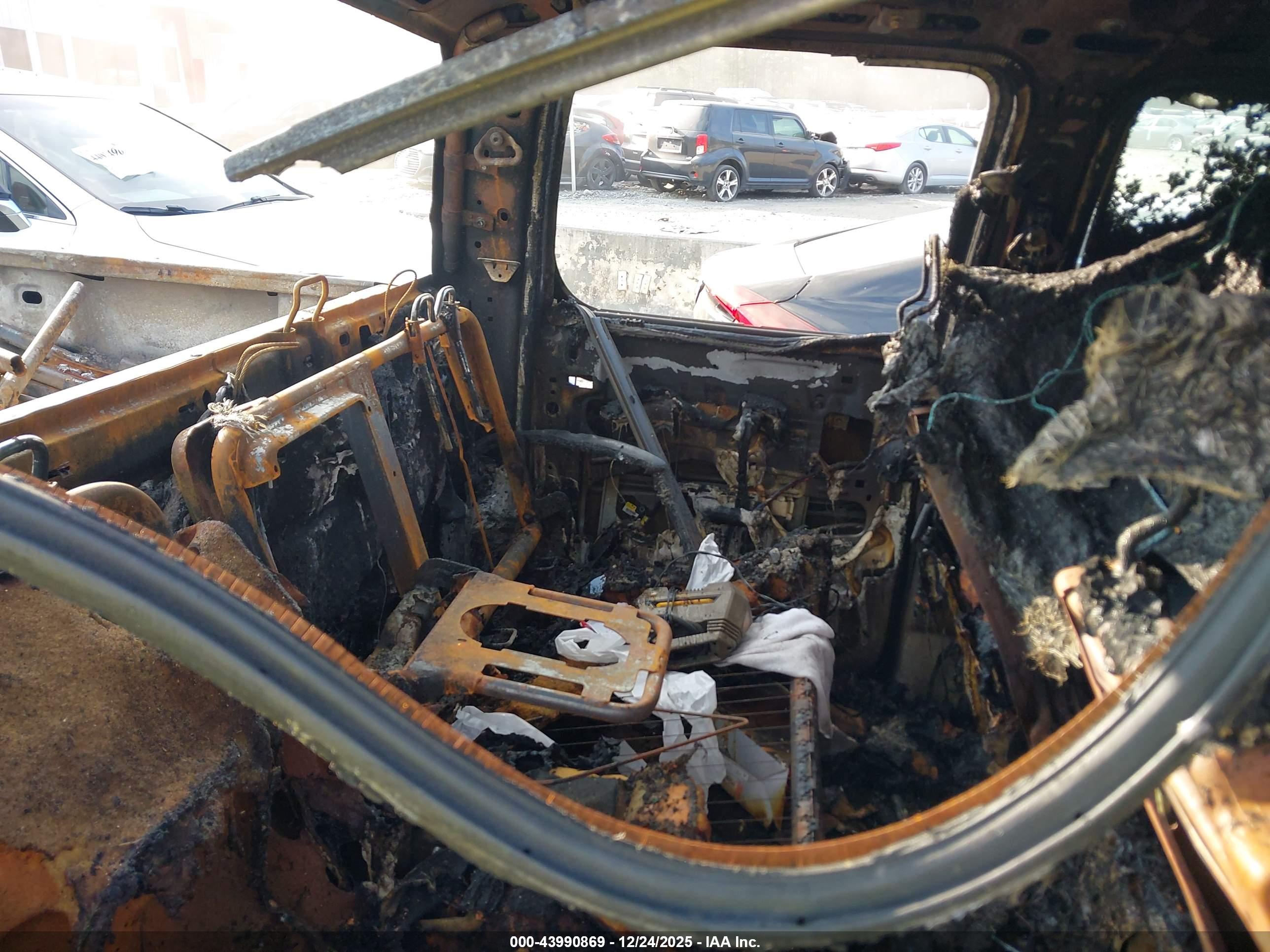 GMC SIERRA image 8