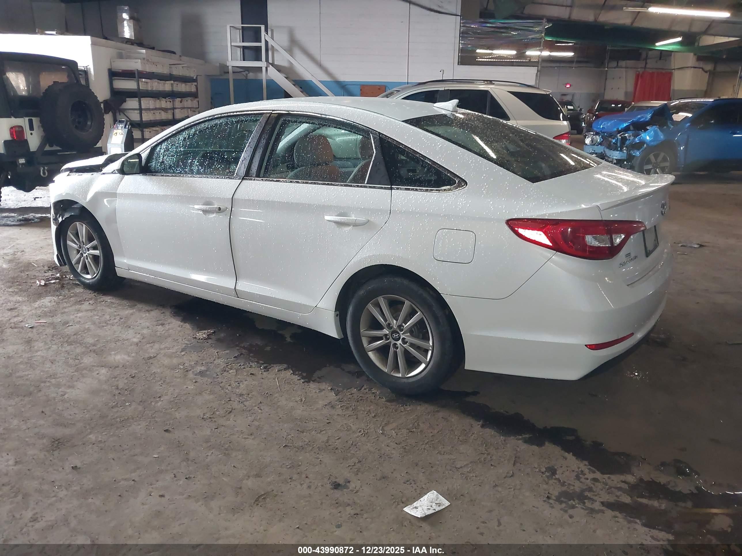 HYUNDAI SONATA image 3