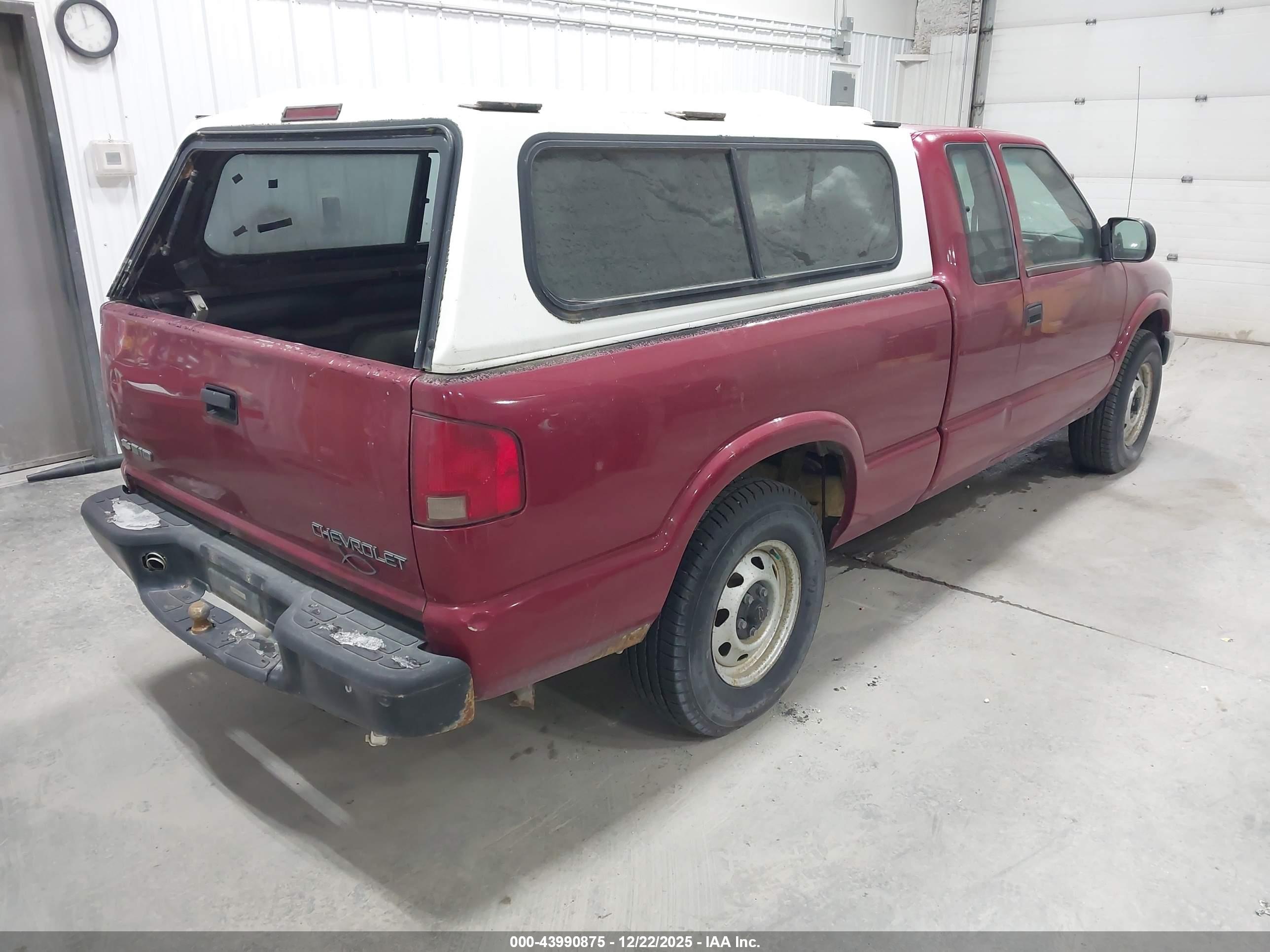 CHEVROLET S-10 image 4