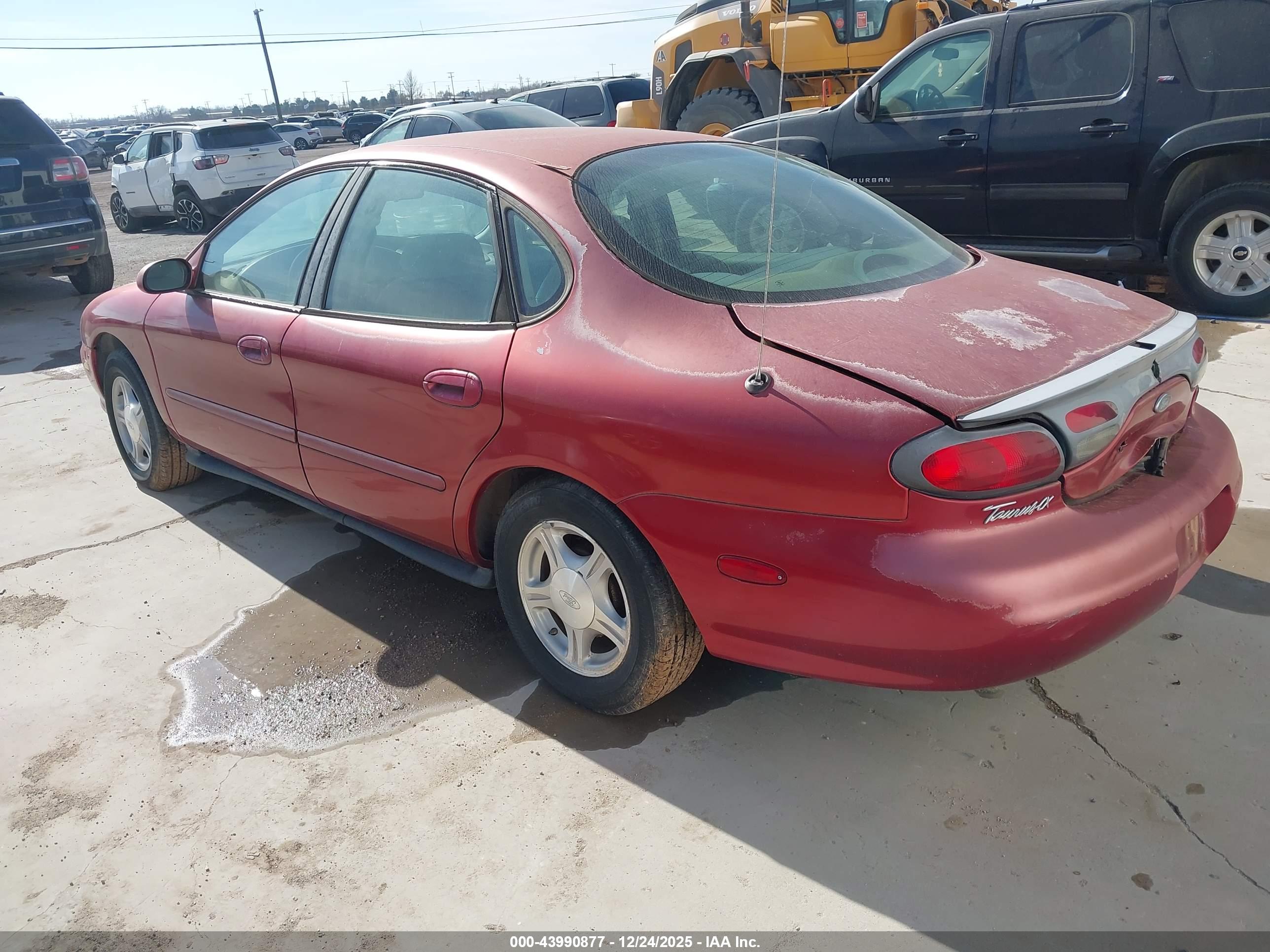 FORD TAURUS image 3