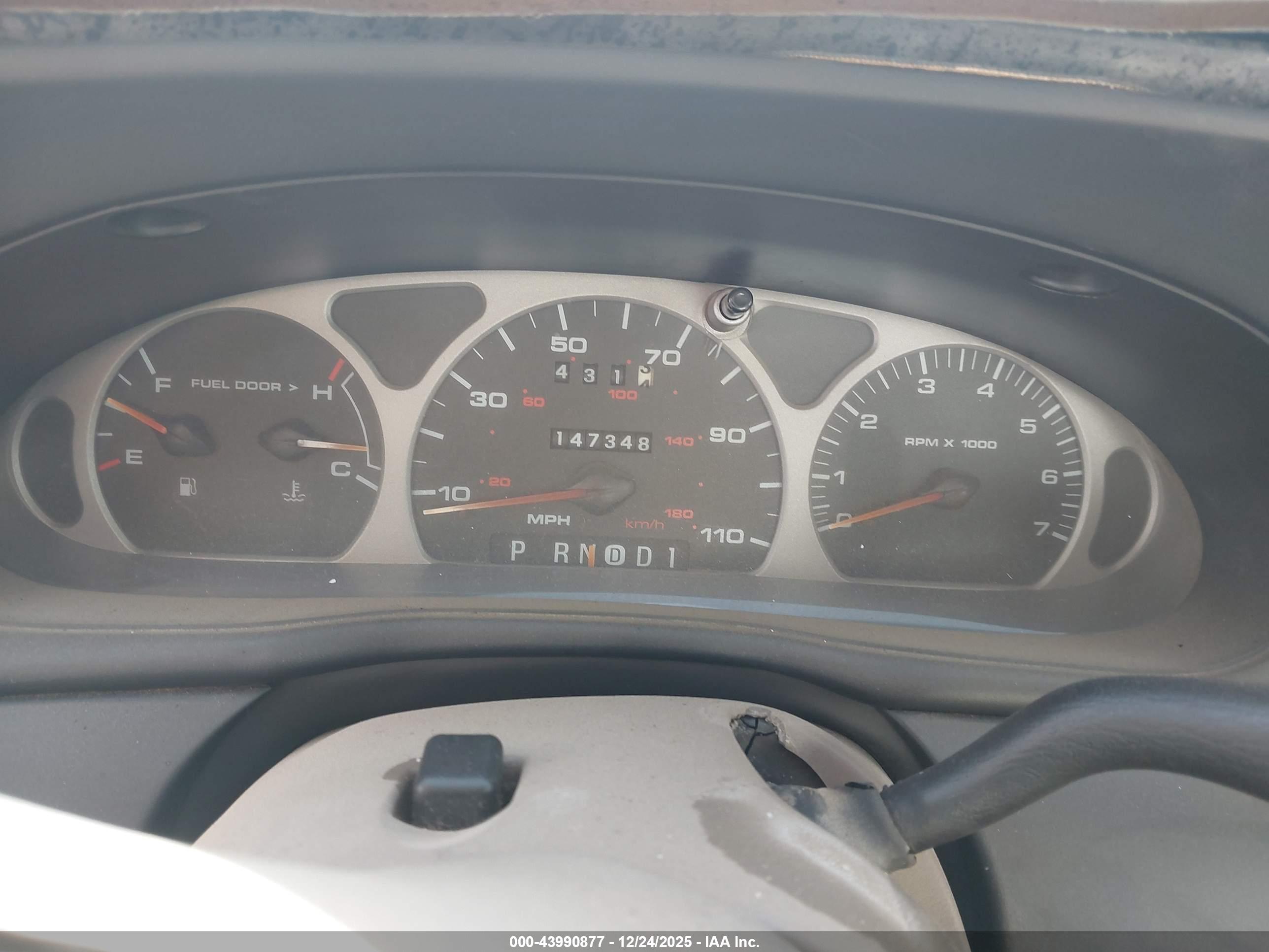 FORD TAURUS image 7
