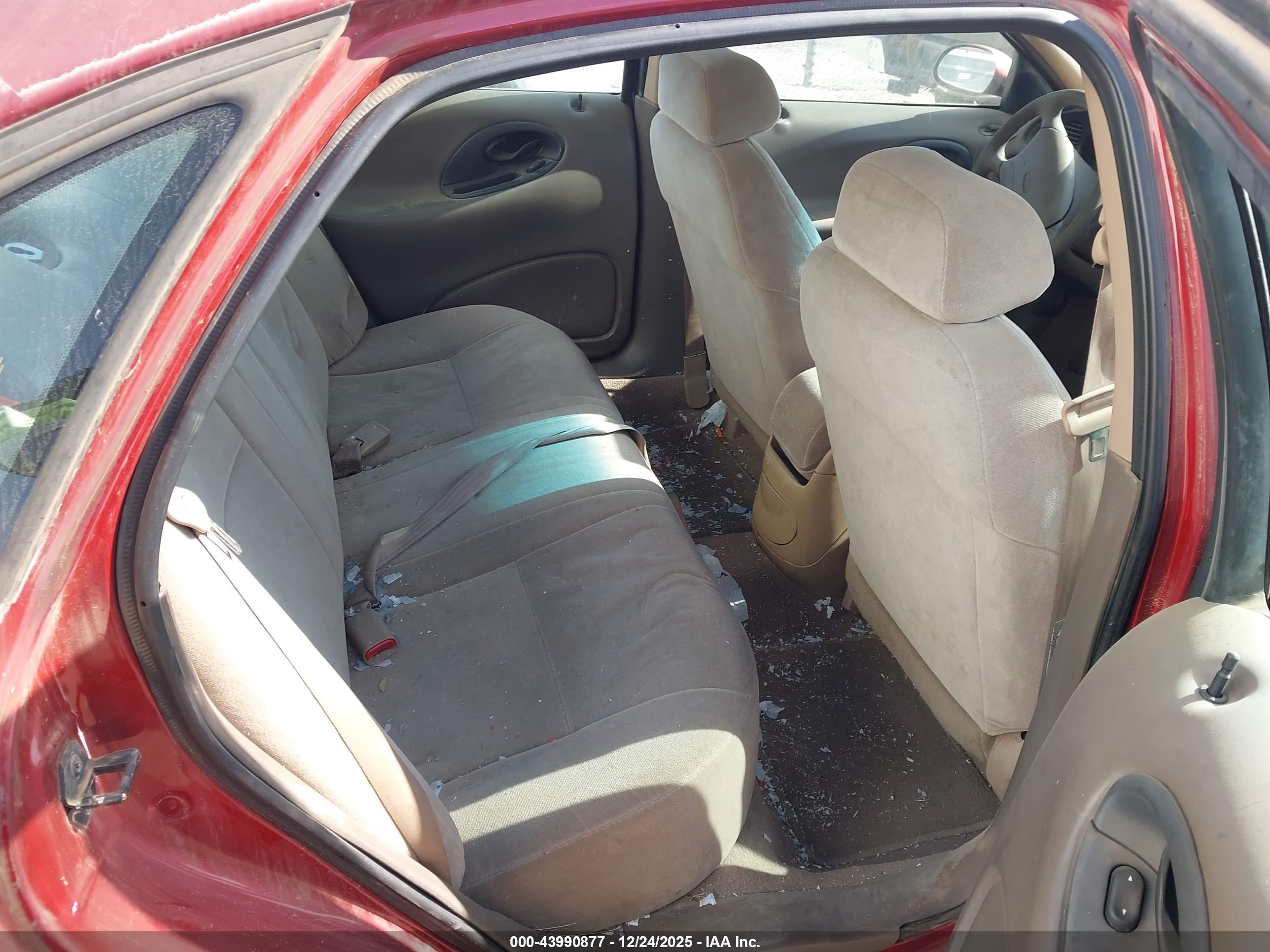 FORD TAURUS image 8