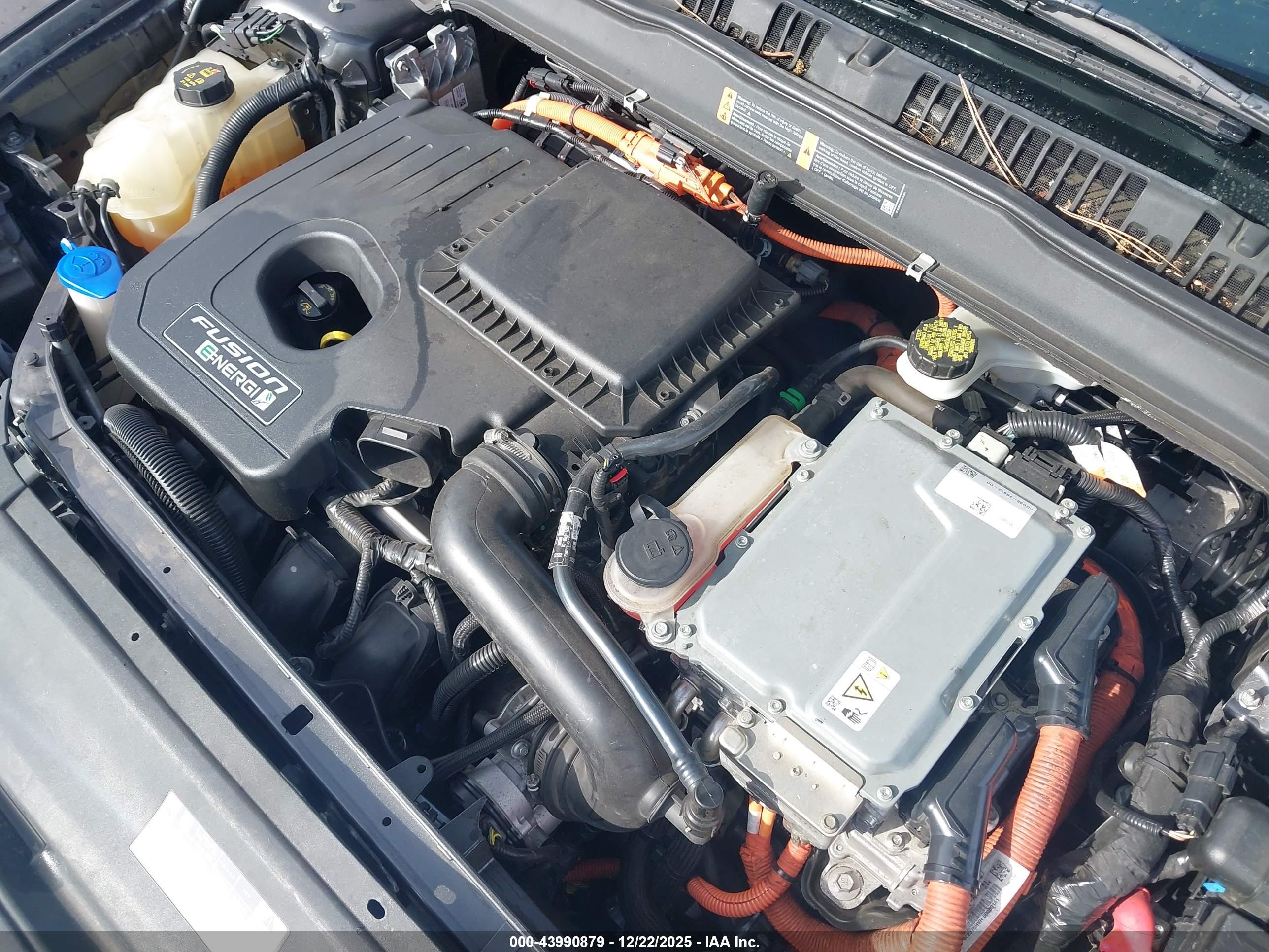FORD FUSION image 10