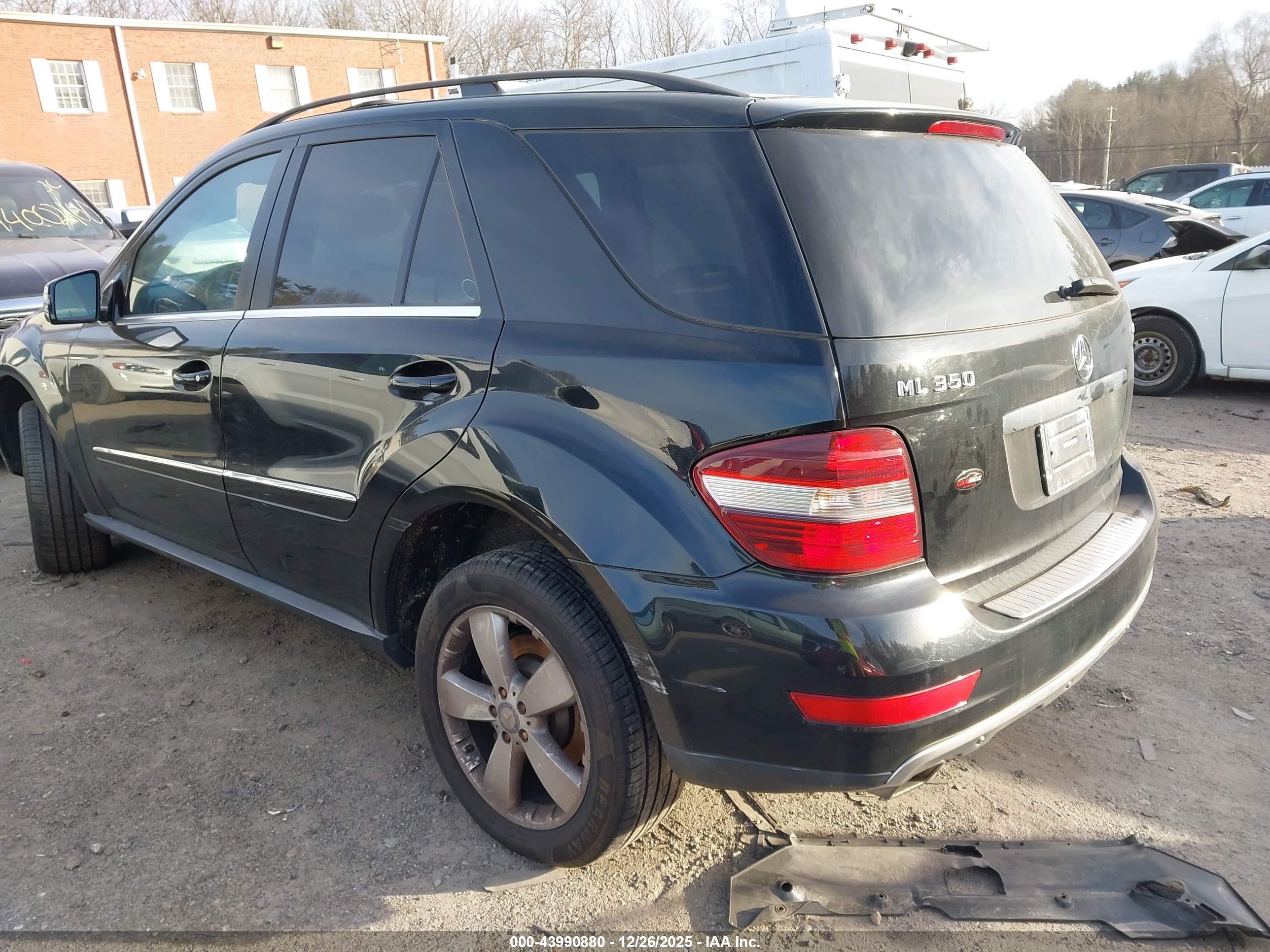 MERCEDES-BENZ ML image 3