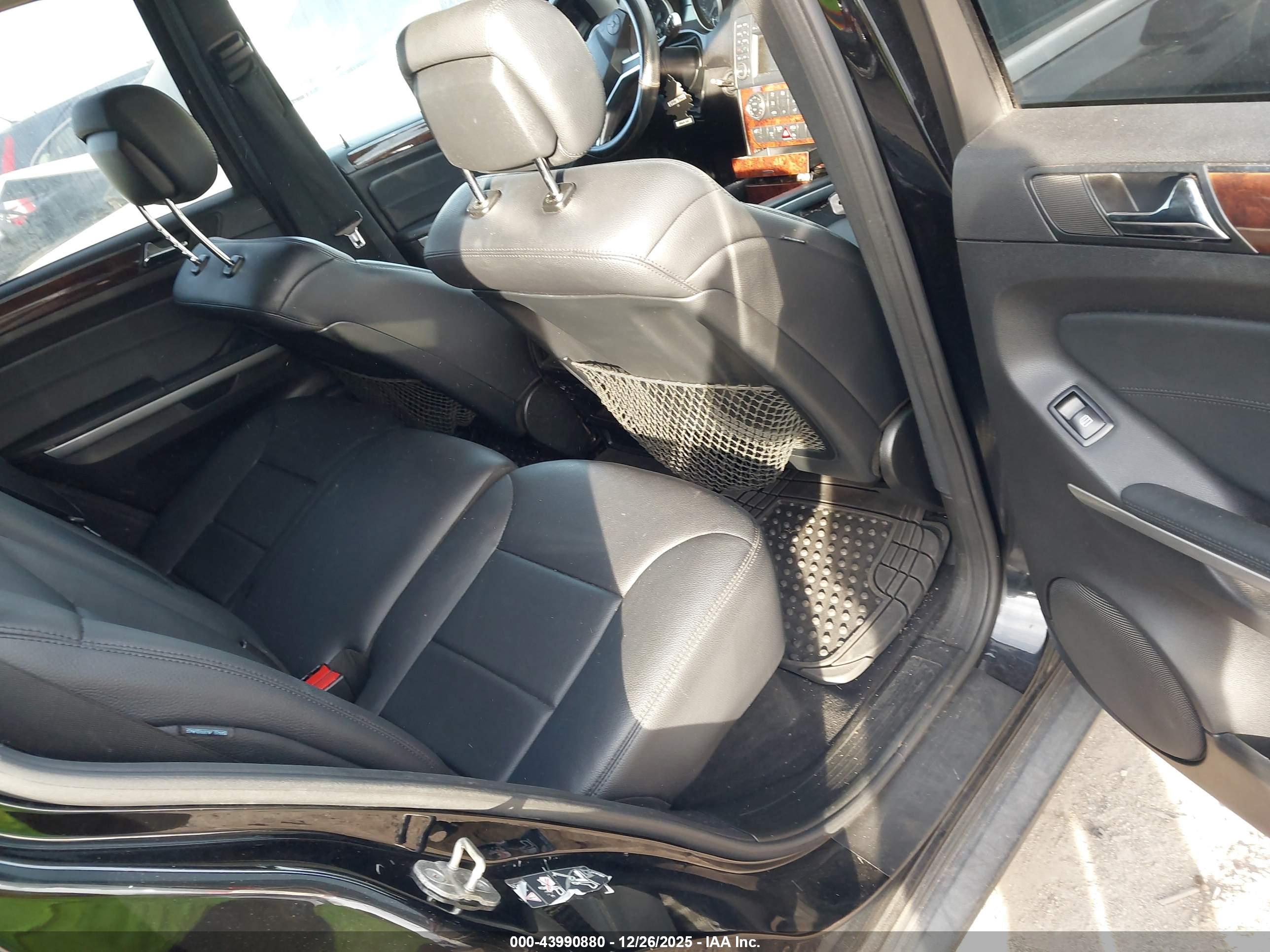MERCEDES-BENZ ML image 8