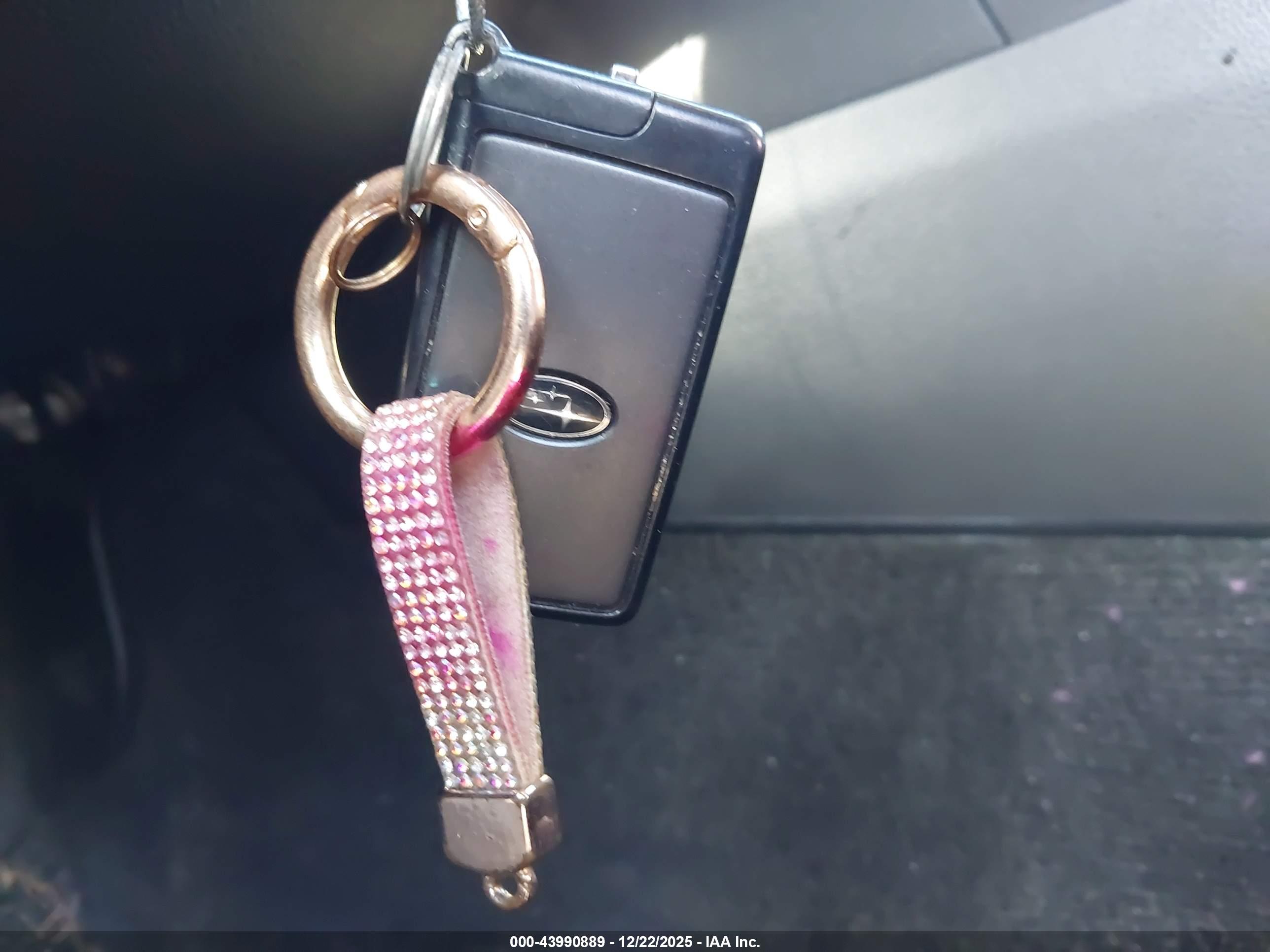 SUBARU OUTBACK image 11