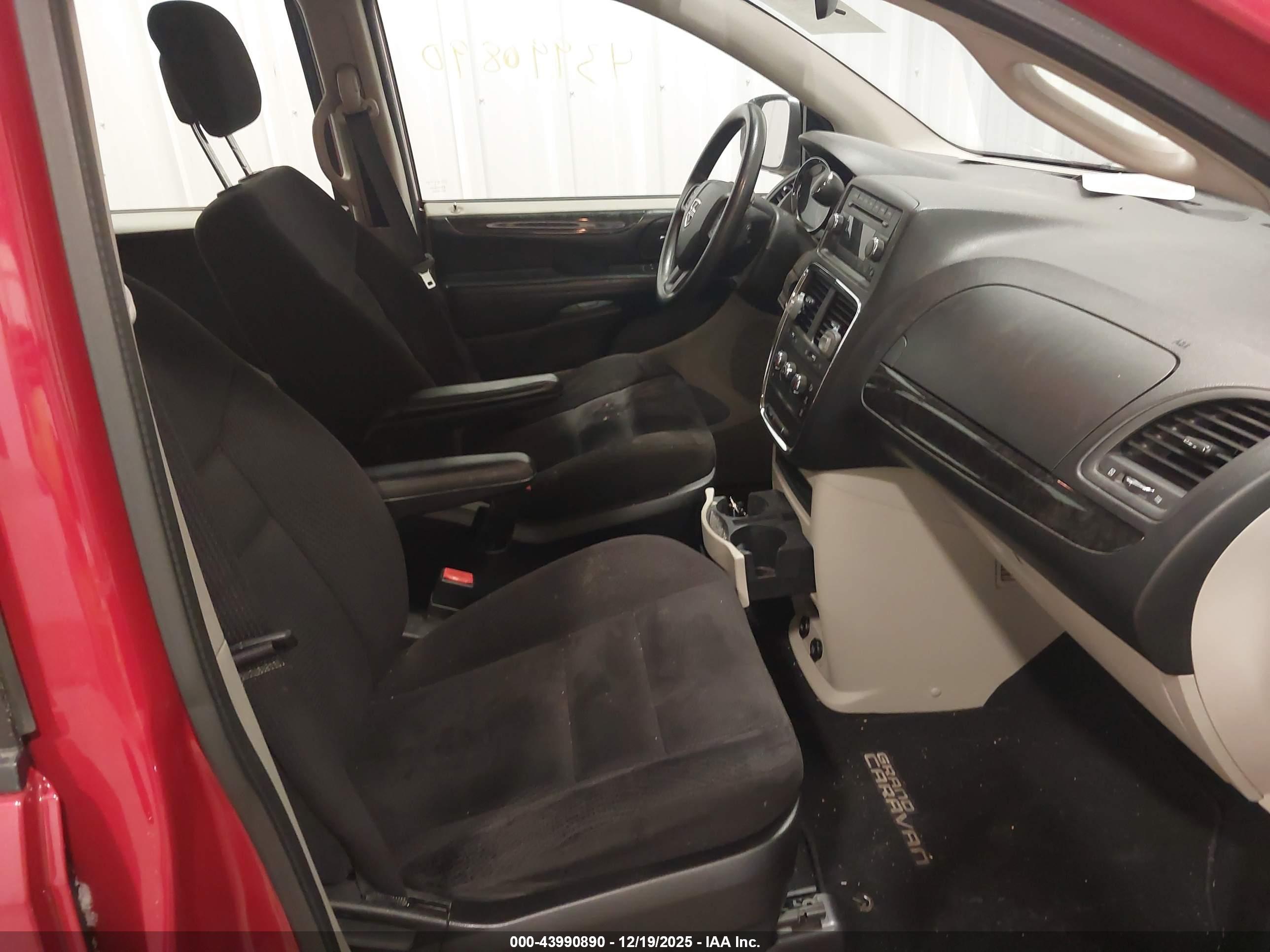 DODGE GRAND image 5