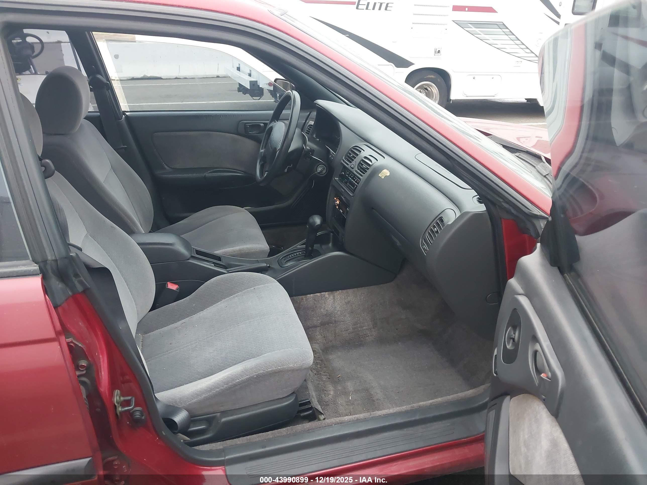 SUBARU LEGACY image 5