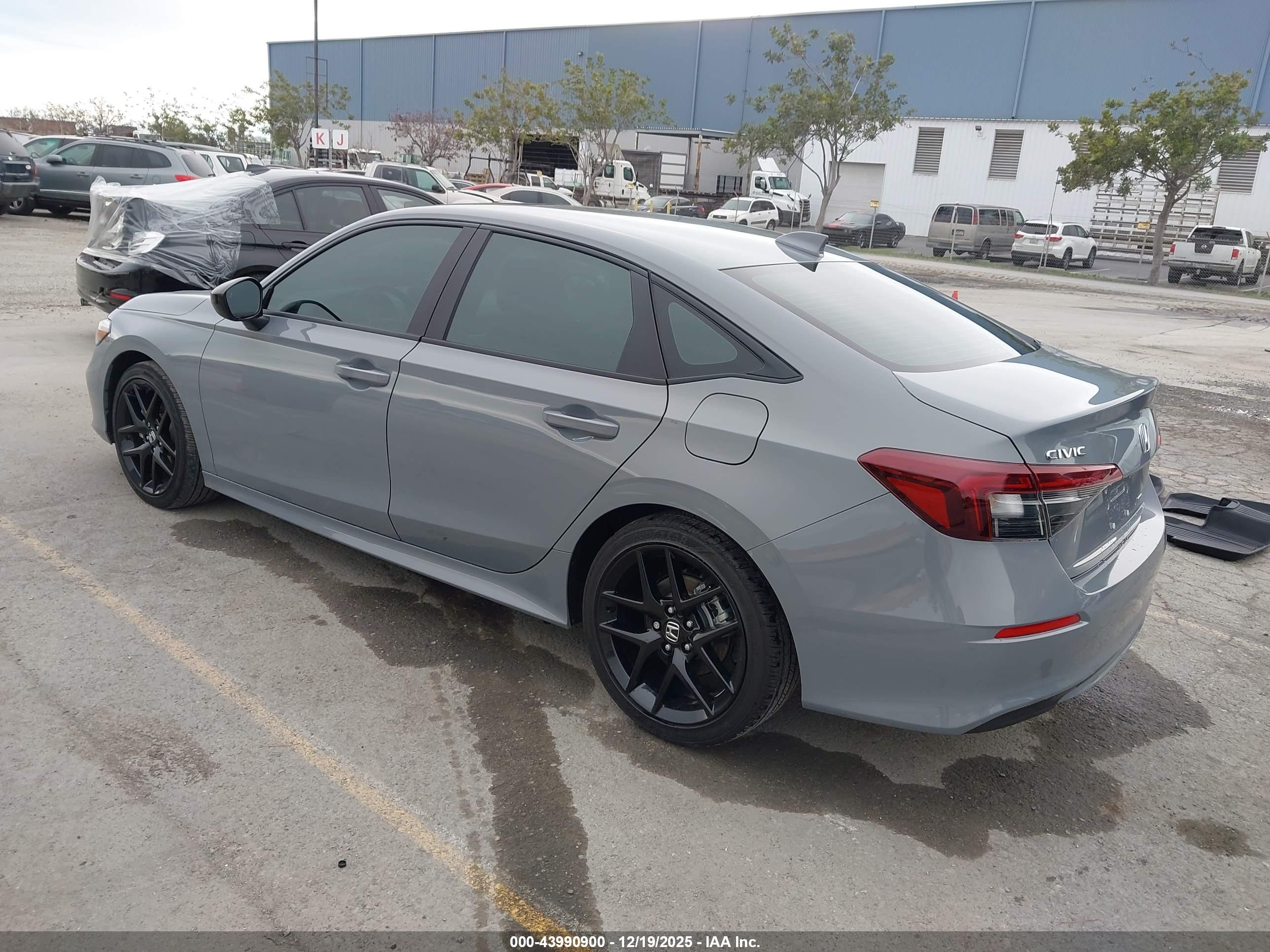 HONDA CIVIC image 3
