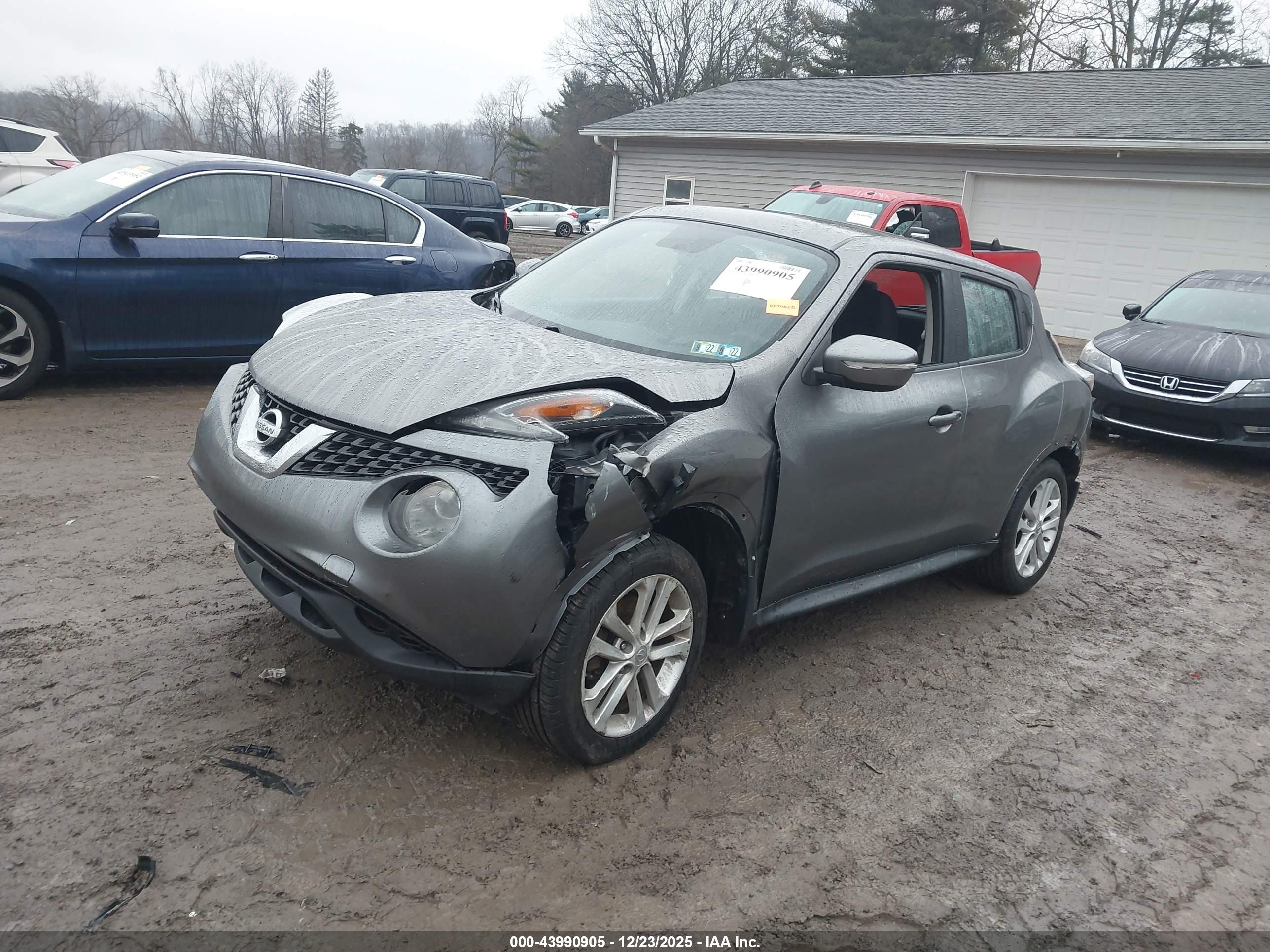 NISSAN JUKE image 2