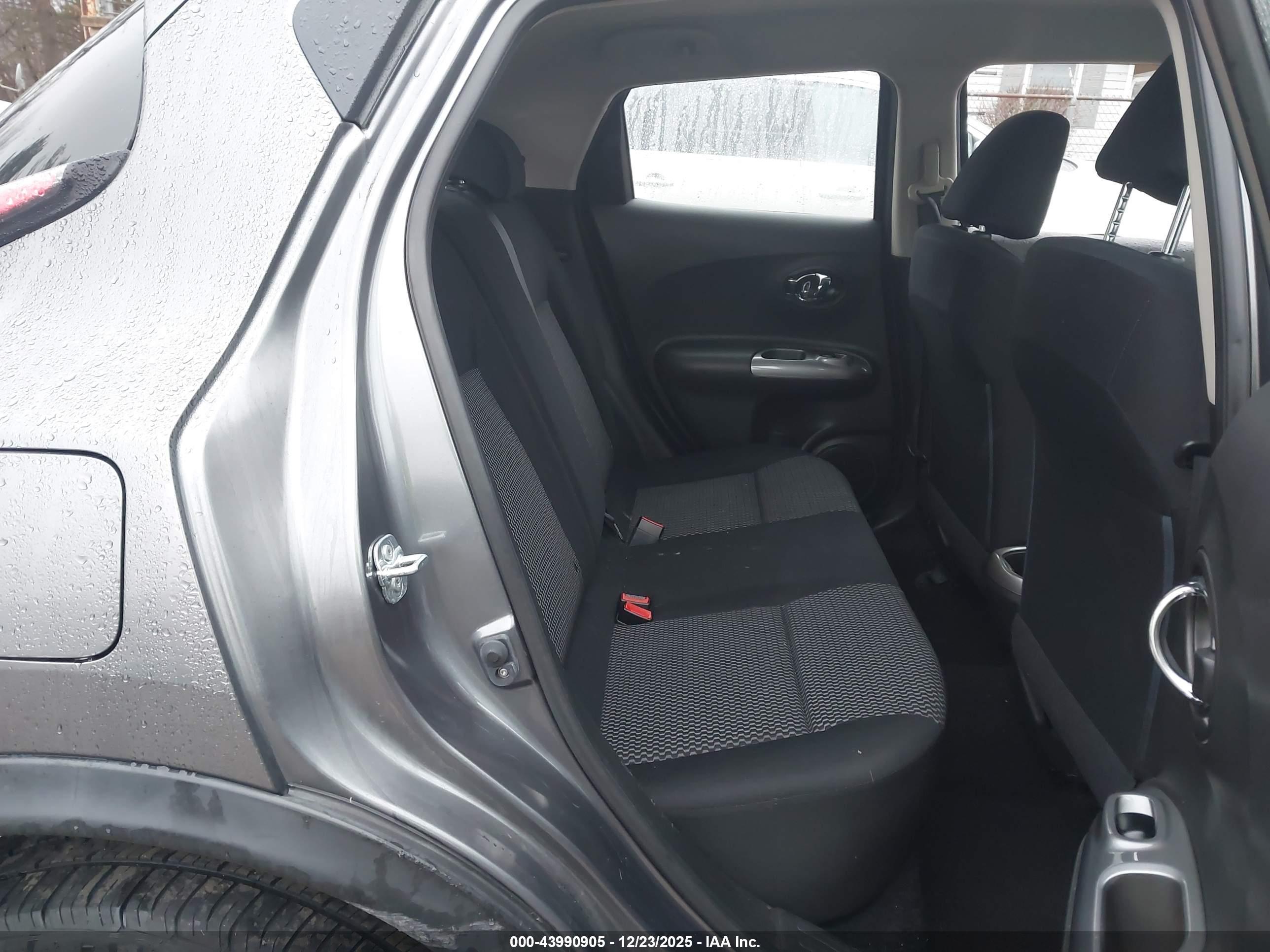 NISSAN JUKE image 8