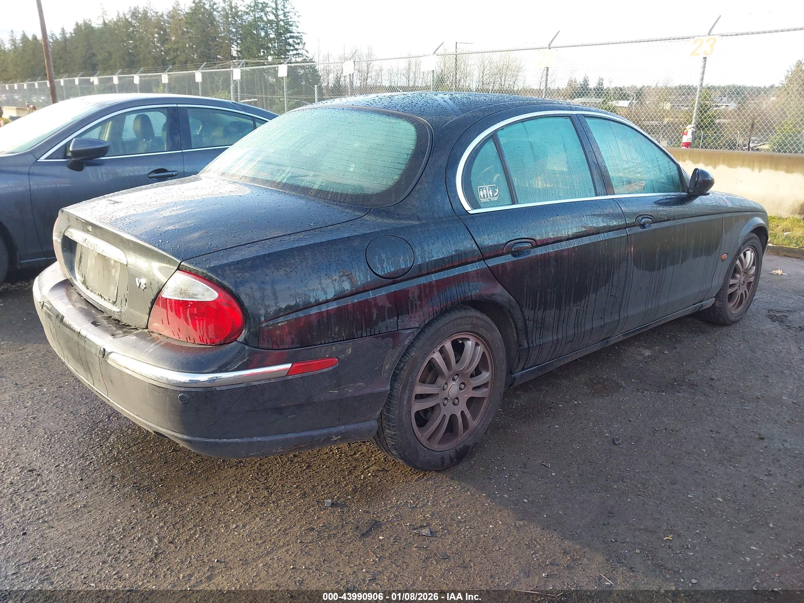 JAGUAR S-TYPE image 4