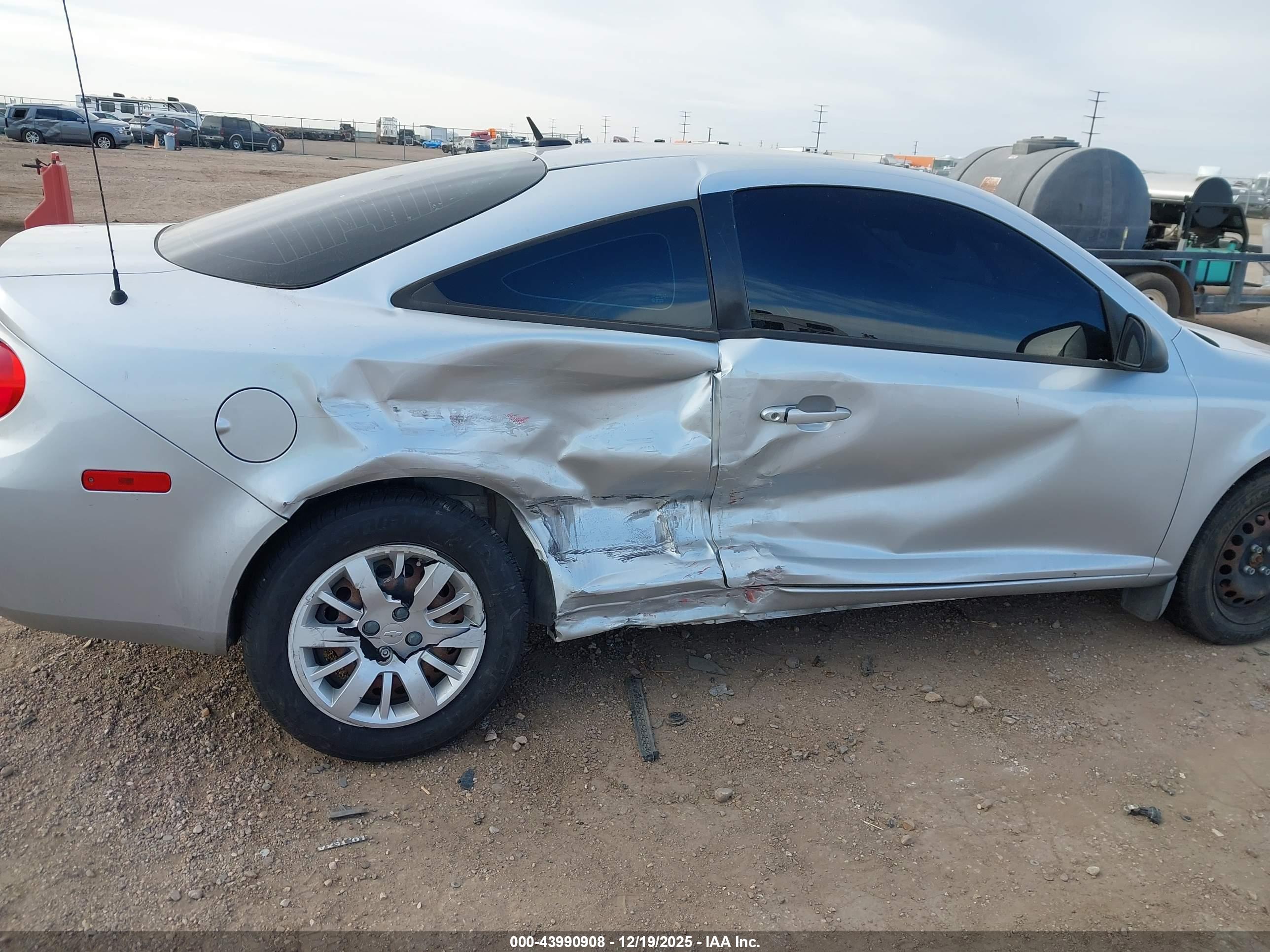 CHEVROLET COBALT image 6