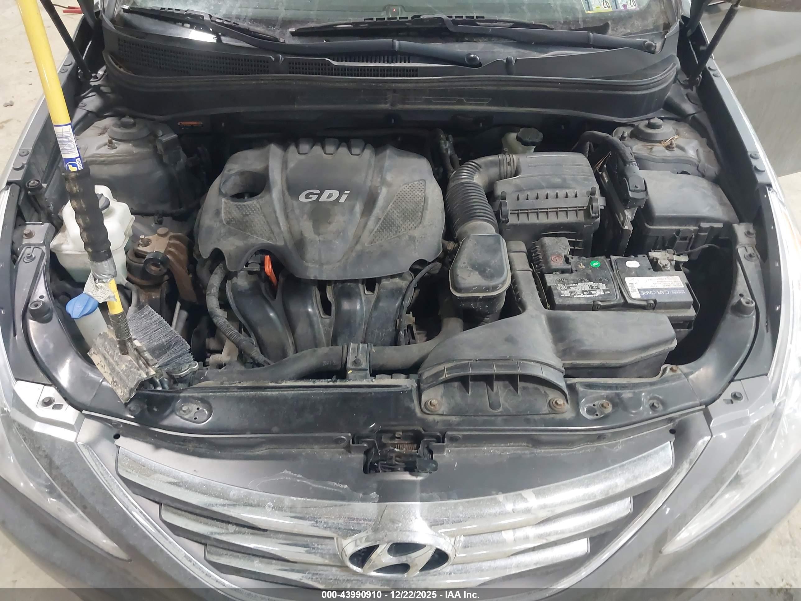 HYUNDAI SONATA image 10