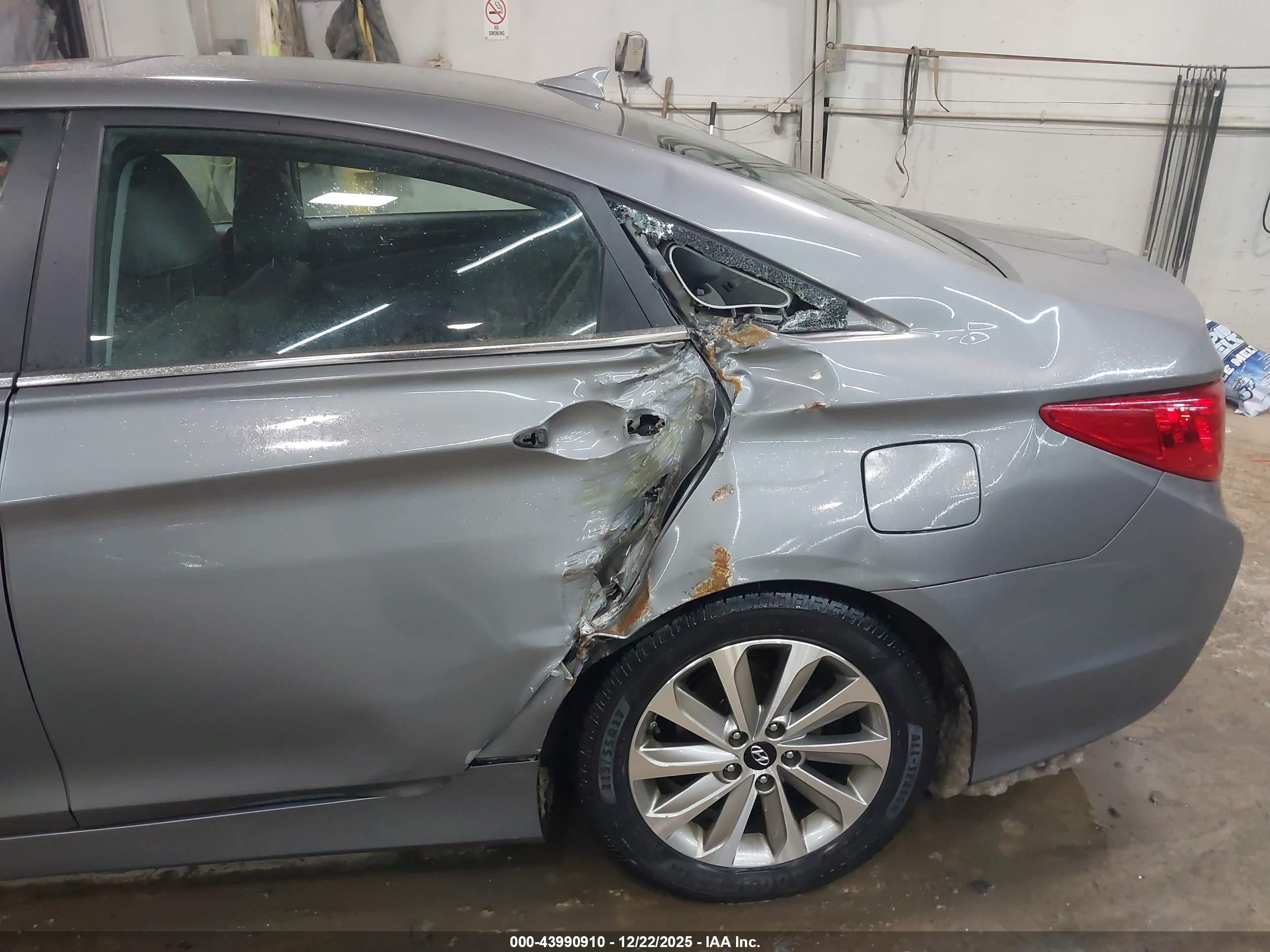 HYUNDAI SONATA image 6