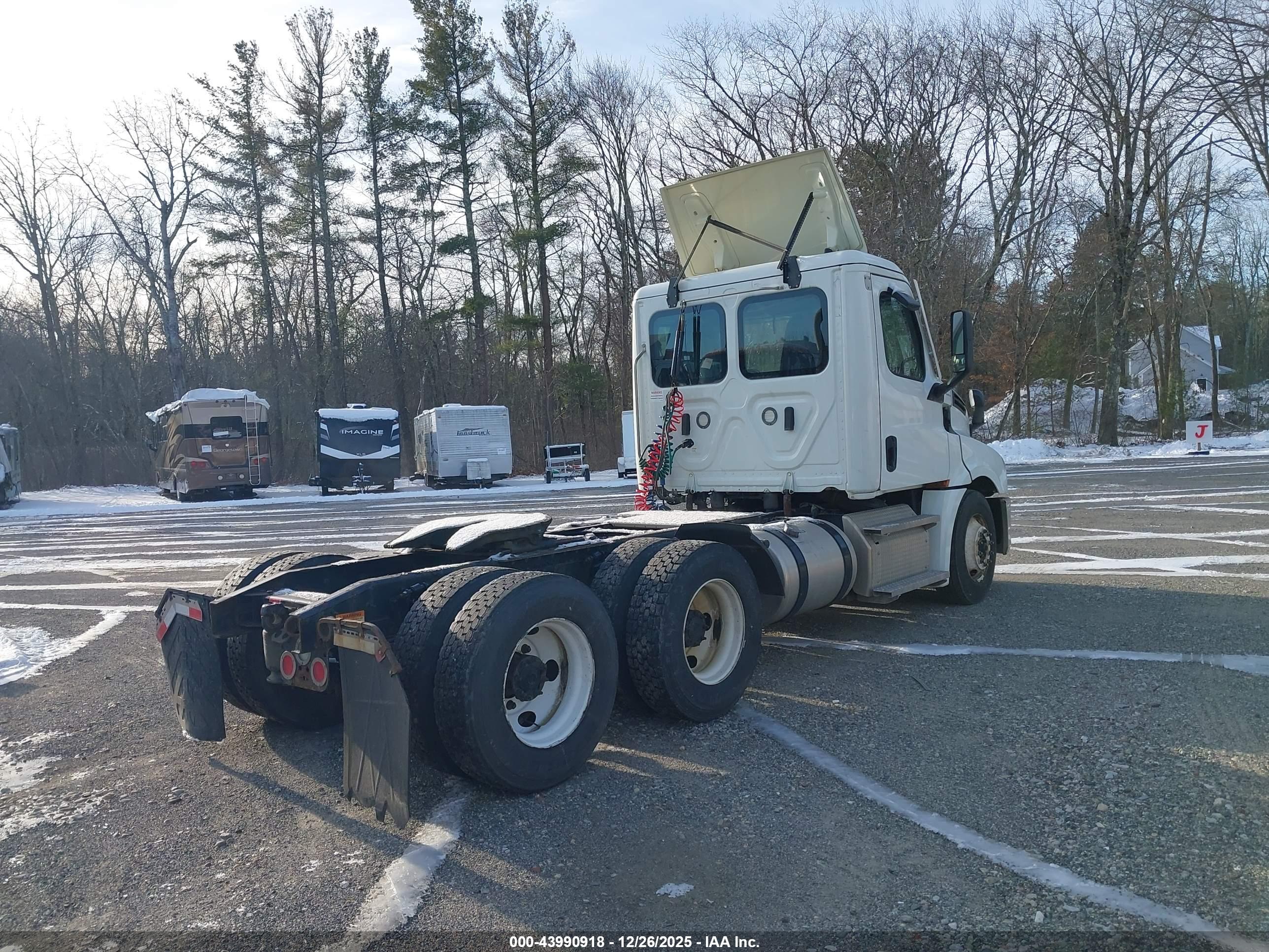FREIGHTLINER NEW image 4