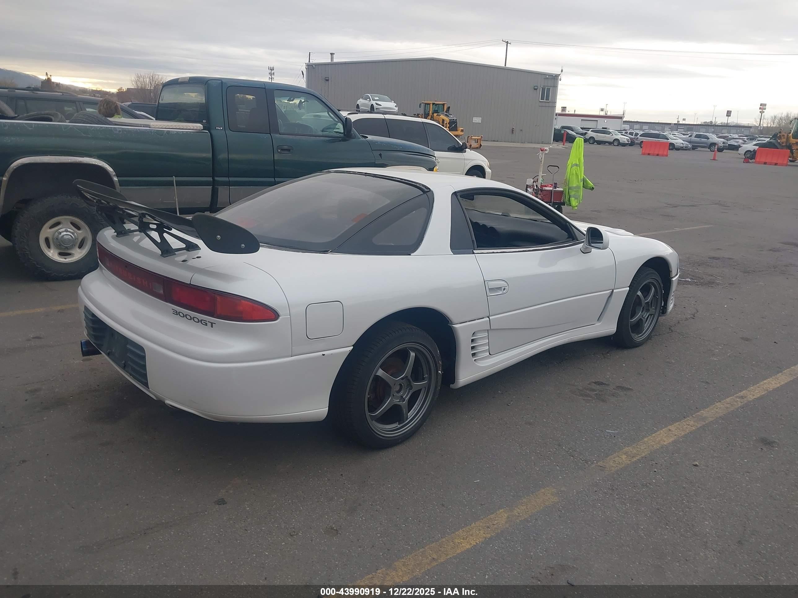 MITSUBISHI 3000 image 4